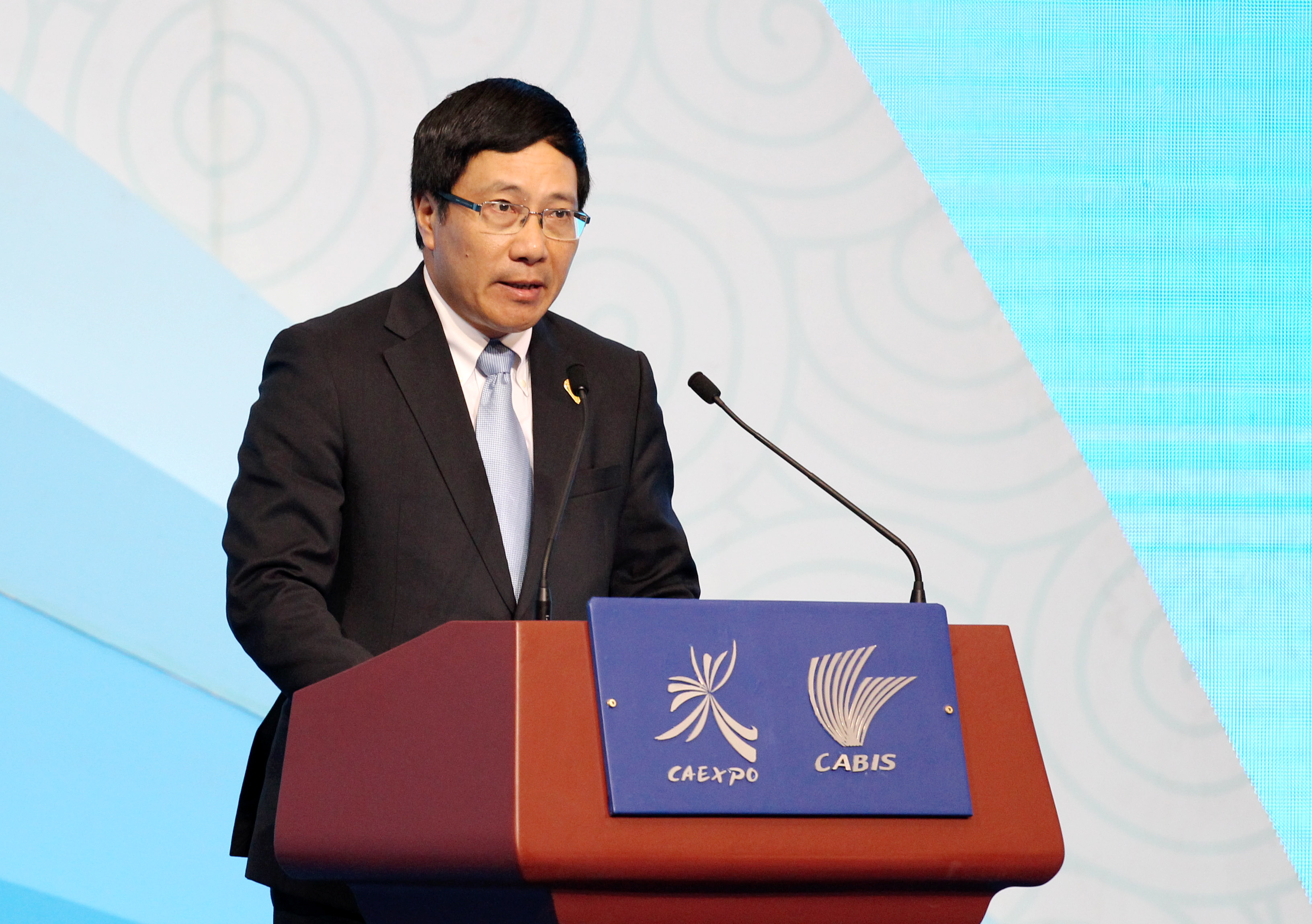 Vietnamese Deputy Prime Minister and Foreign Minister Pham Binh Minh delivers a speech at the opening ceremony of the 11th China-ASEAN Expo and the 11th China-ASEAN Business and Investment Summit in Nanning, China, on Sept.16, 2014 (Peng Huan—Imaginechina)