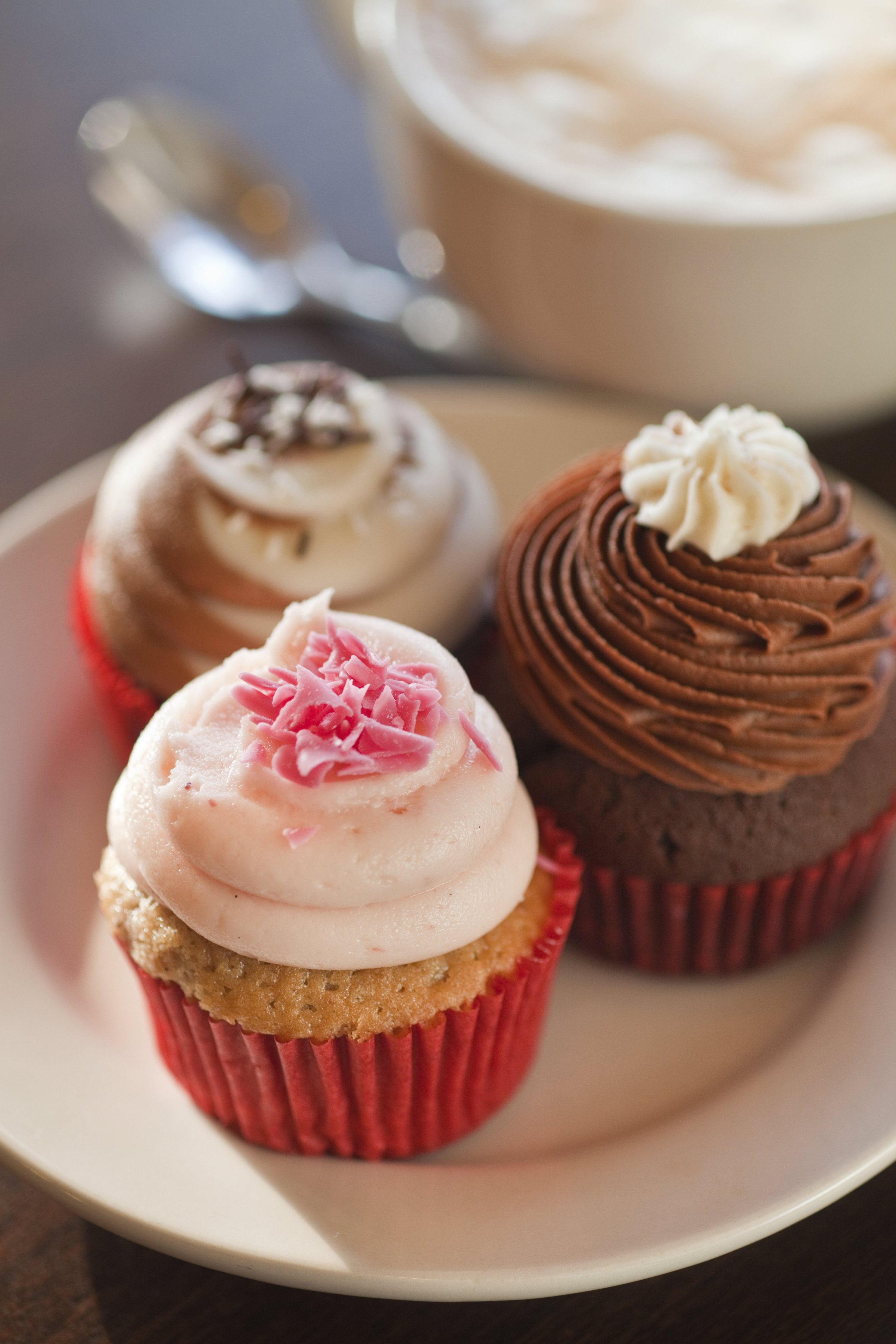 Cupcake choices, Crushcakes Cupcakery and Cafe, Santa Barbara, California