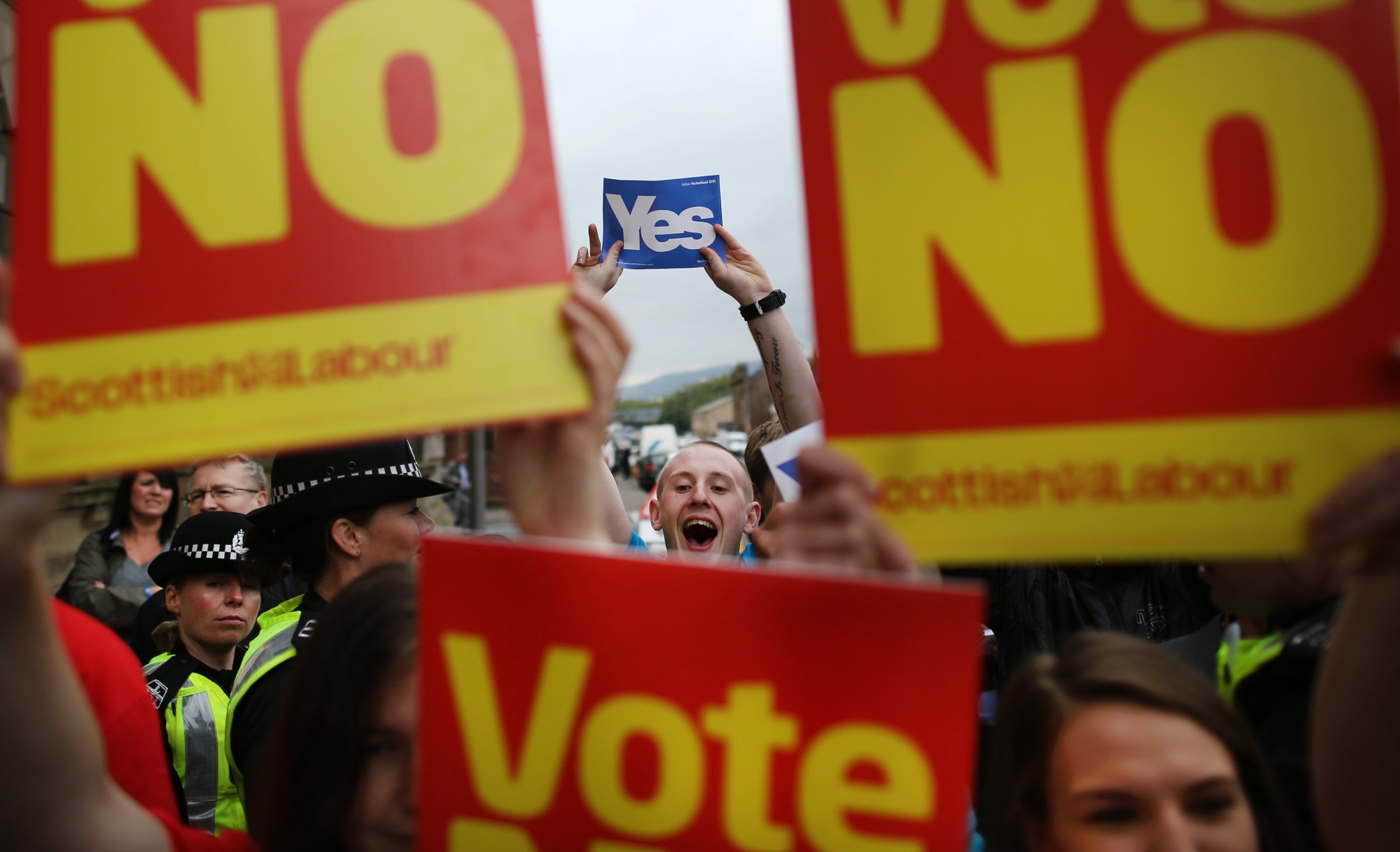 Scottish Referendum Debate Continues As Vote Is Too Close To Call