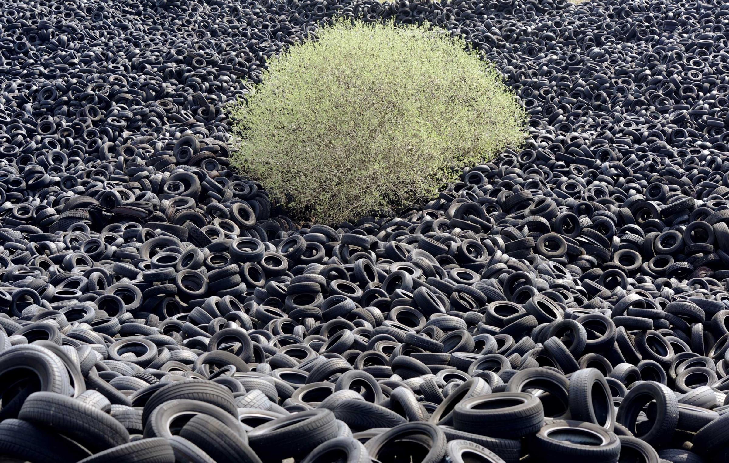 FRANCE-THEME-INDUSTRY-ENVIRONMENT-TYRES-RECYCLING-OFFBEAT