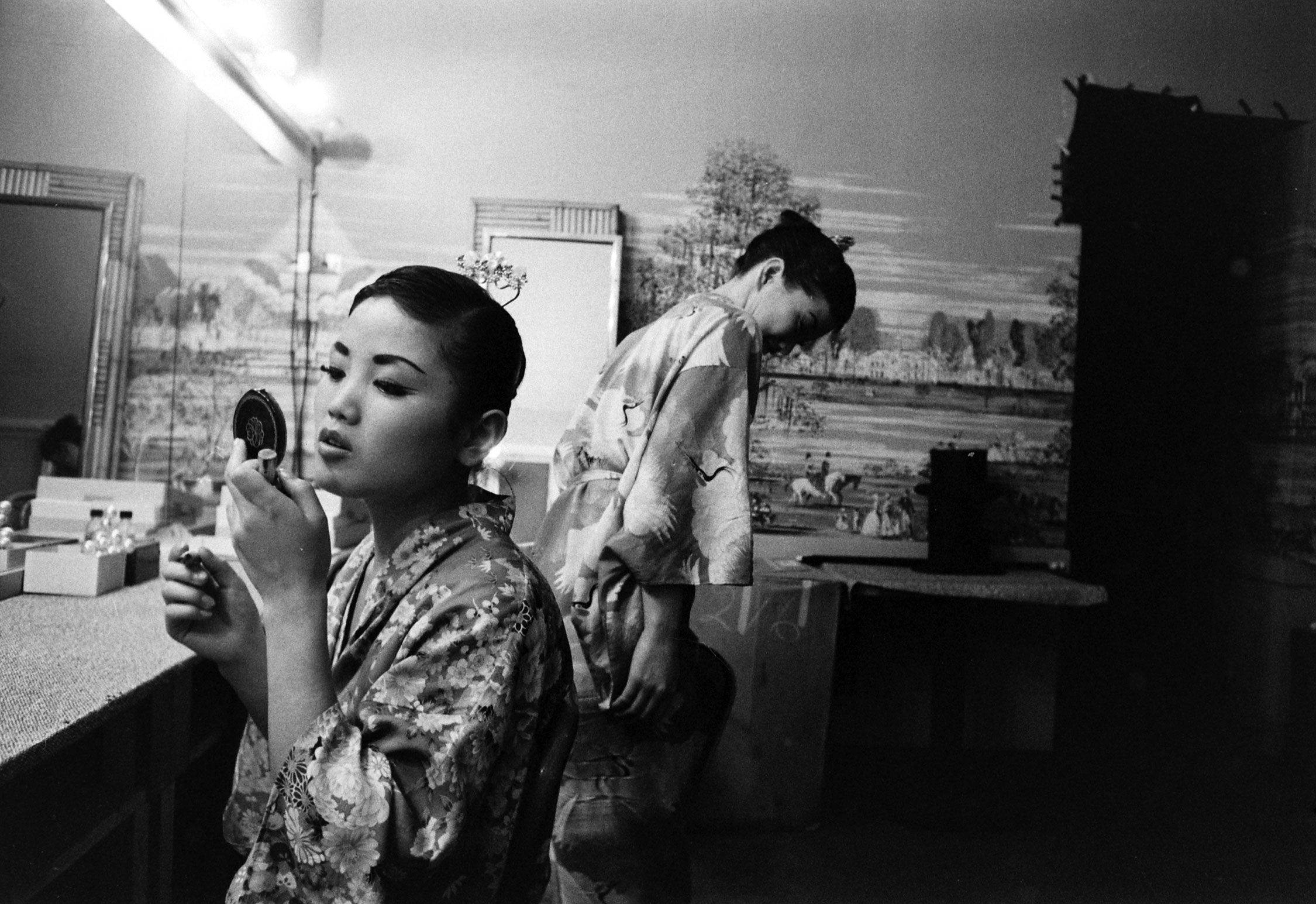 The Kim Sisters backstage, Chicago, 1960.