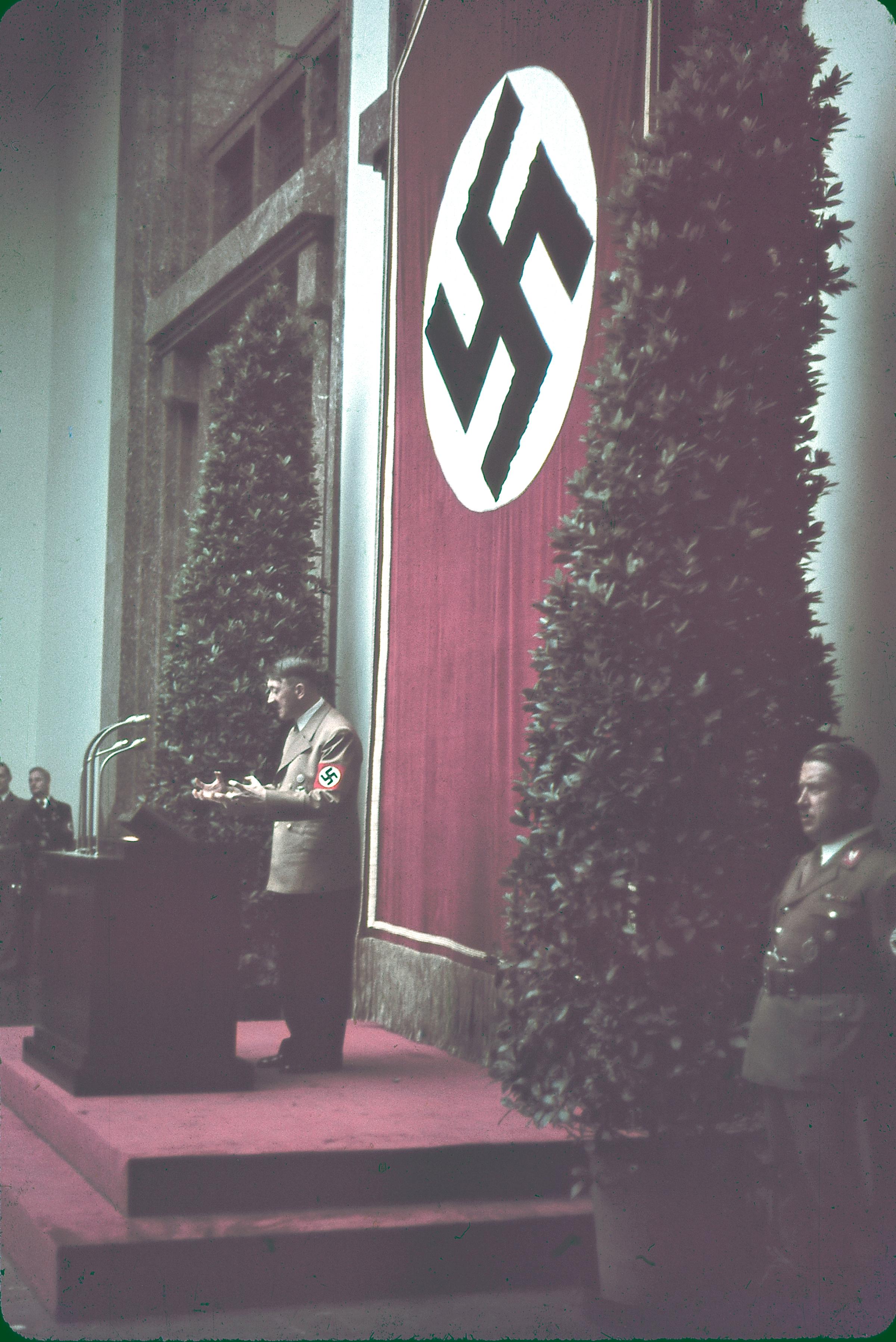 Hitler speaks at Munich's Haus der Kunst during the 1939 "Day of German Art."