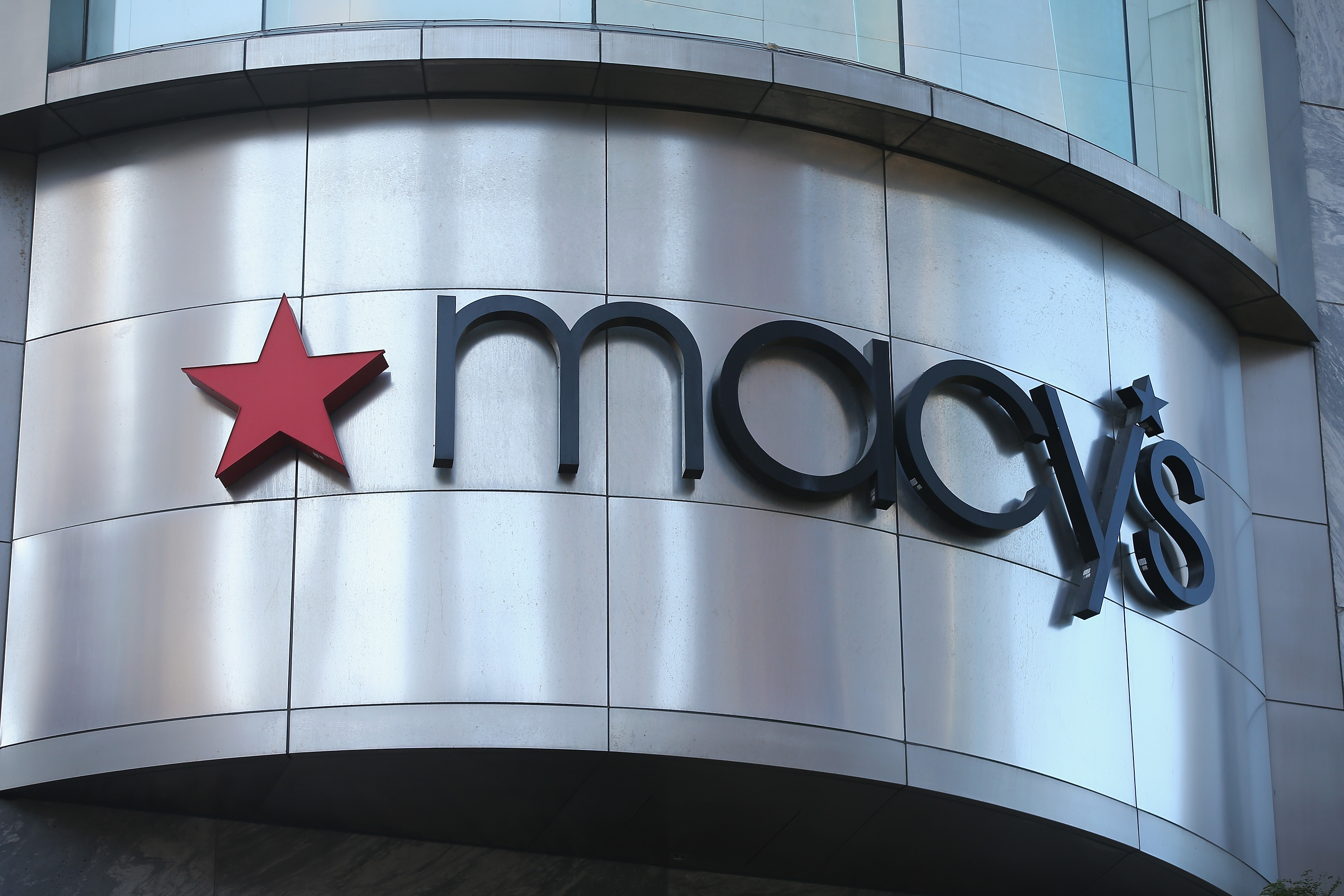 Macy's Cuts Profit Outlook For The Year After Soft Q2 Sales