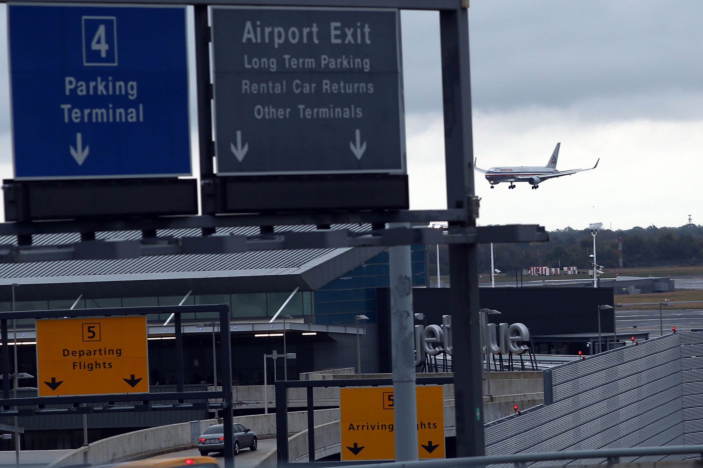 New York's JFK Airport Begins Screening Passengers For Ebola Virus