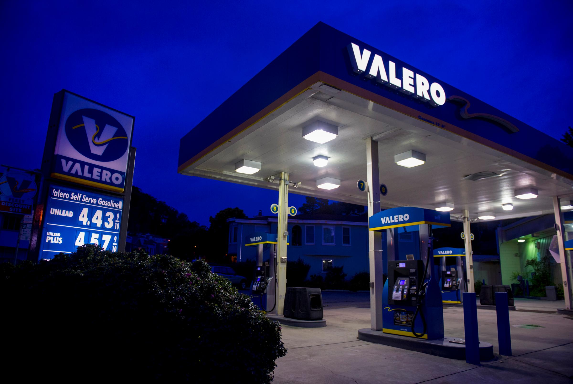 A Valero Energy Corp. Gas Station Ahead Of Earnings Figures