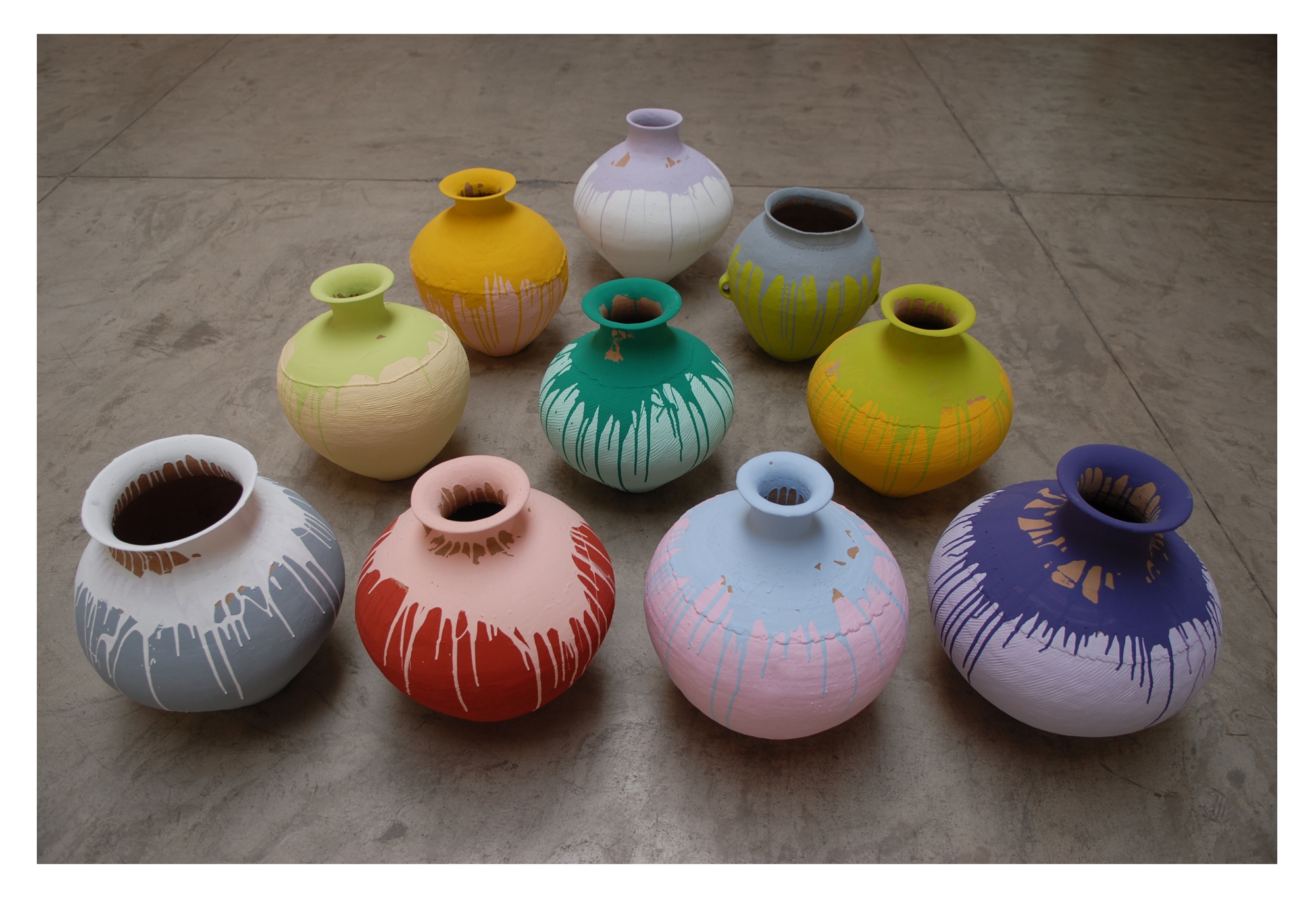 ai-wei-wei-colored-vases
