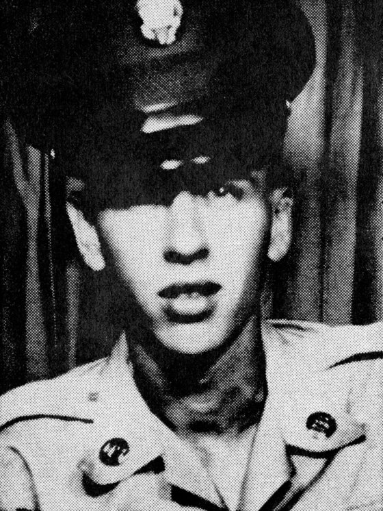 Robert L. Boese, 22, Army, Pfc., Marion, Kan.