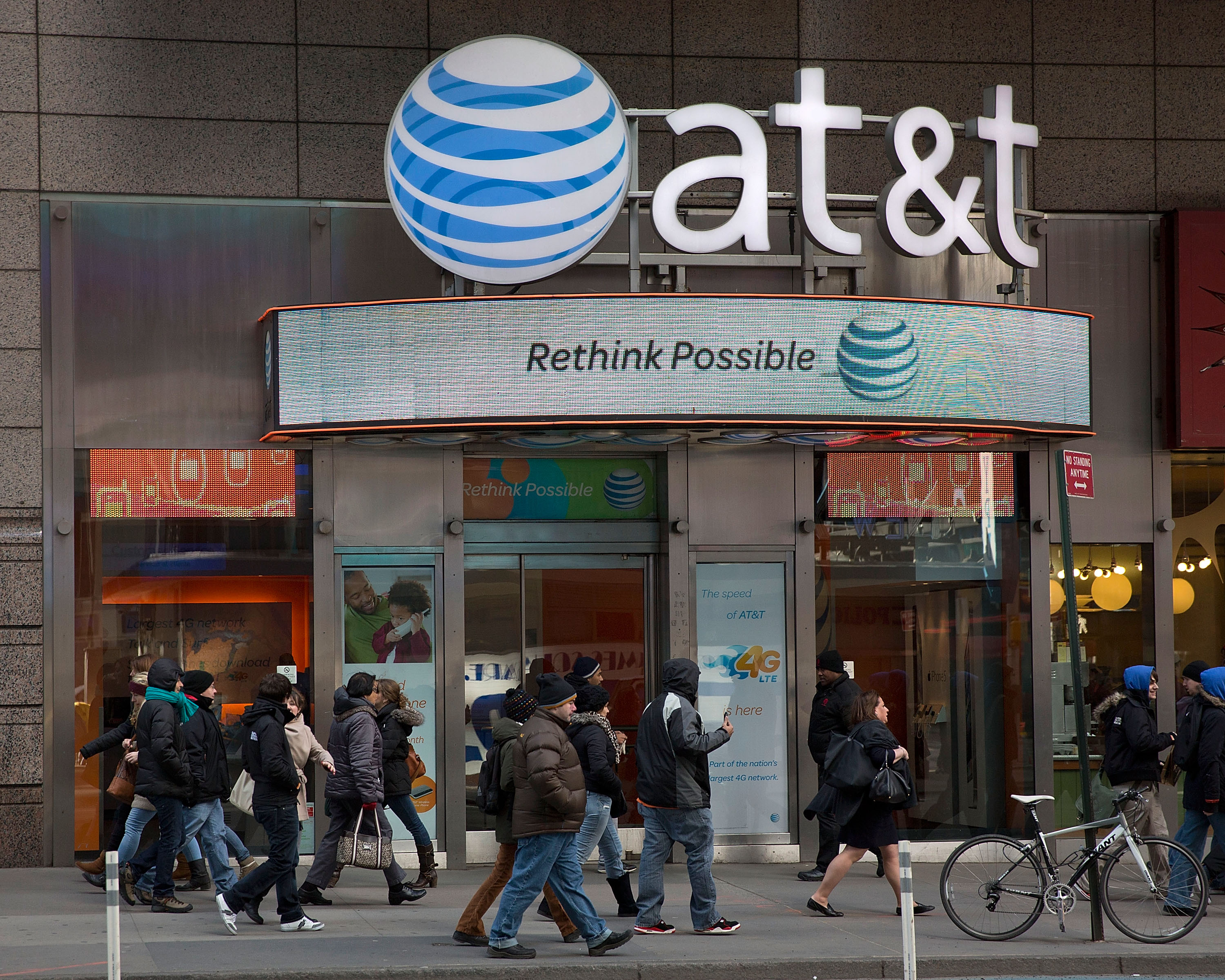 A general view of the exterior of the AT&amp;T store in Times Sqaure on February 21, 2013 in New York City. (Ben Hider&mdash;Getty Images)