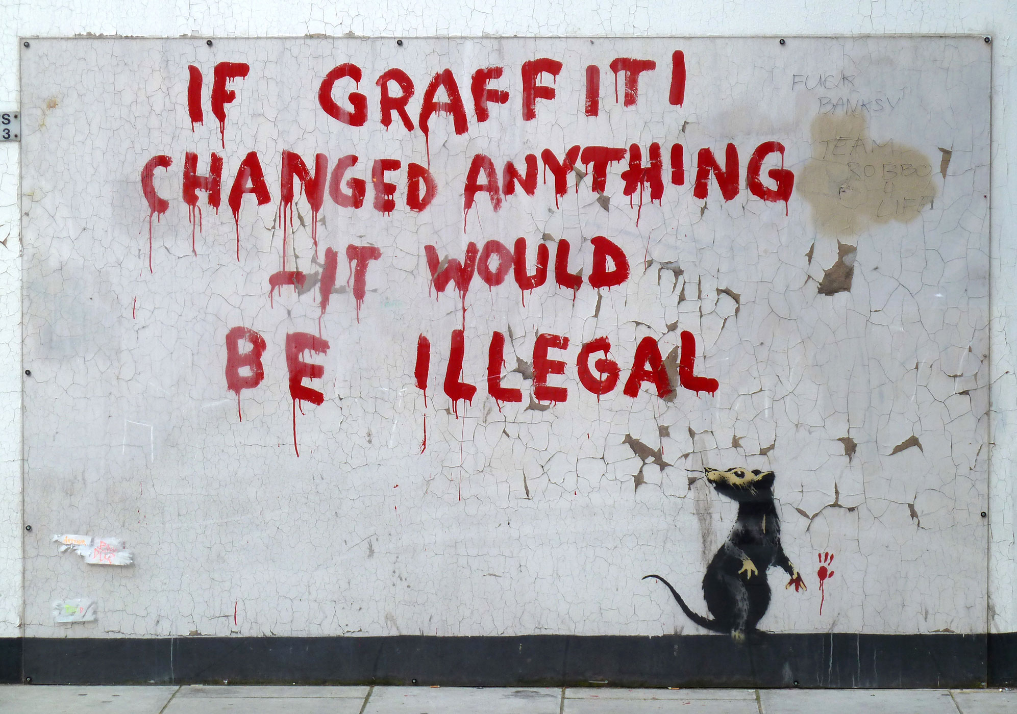 Bansky Graffitti Artwork Appears In London