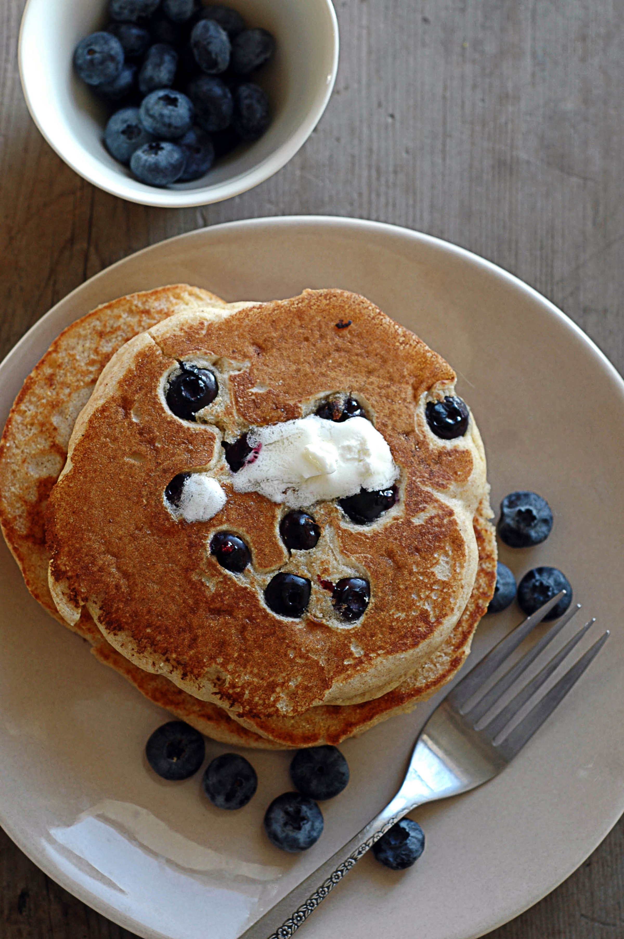 blueberry oat pancakes