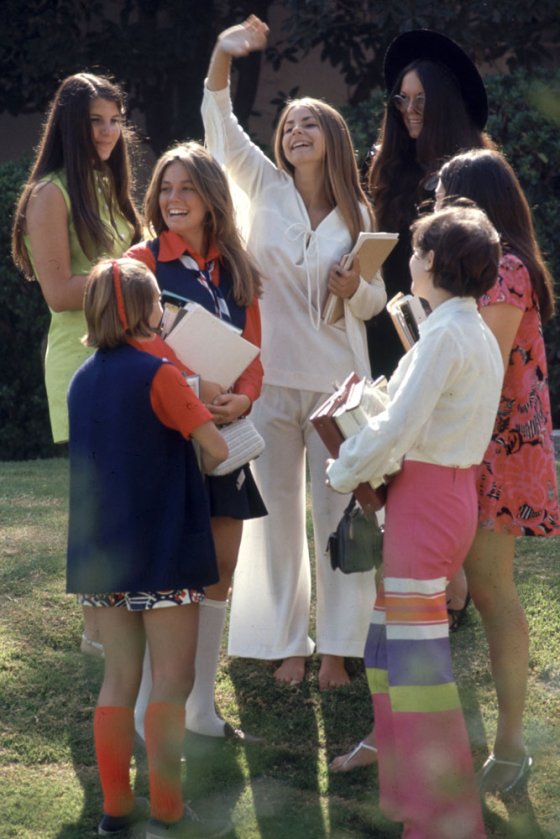 Beverly Hills High classmates show off their fashions, 1969.