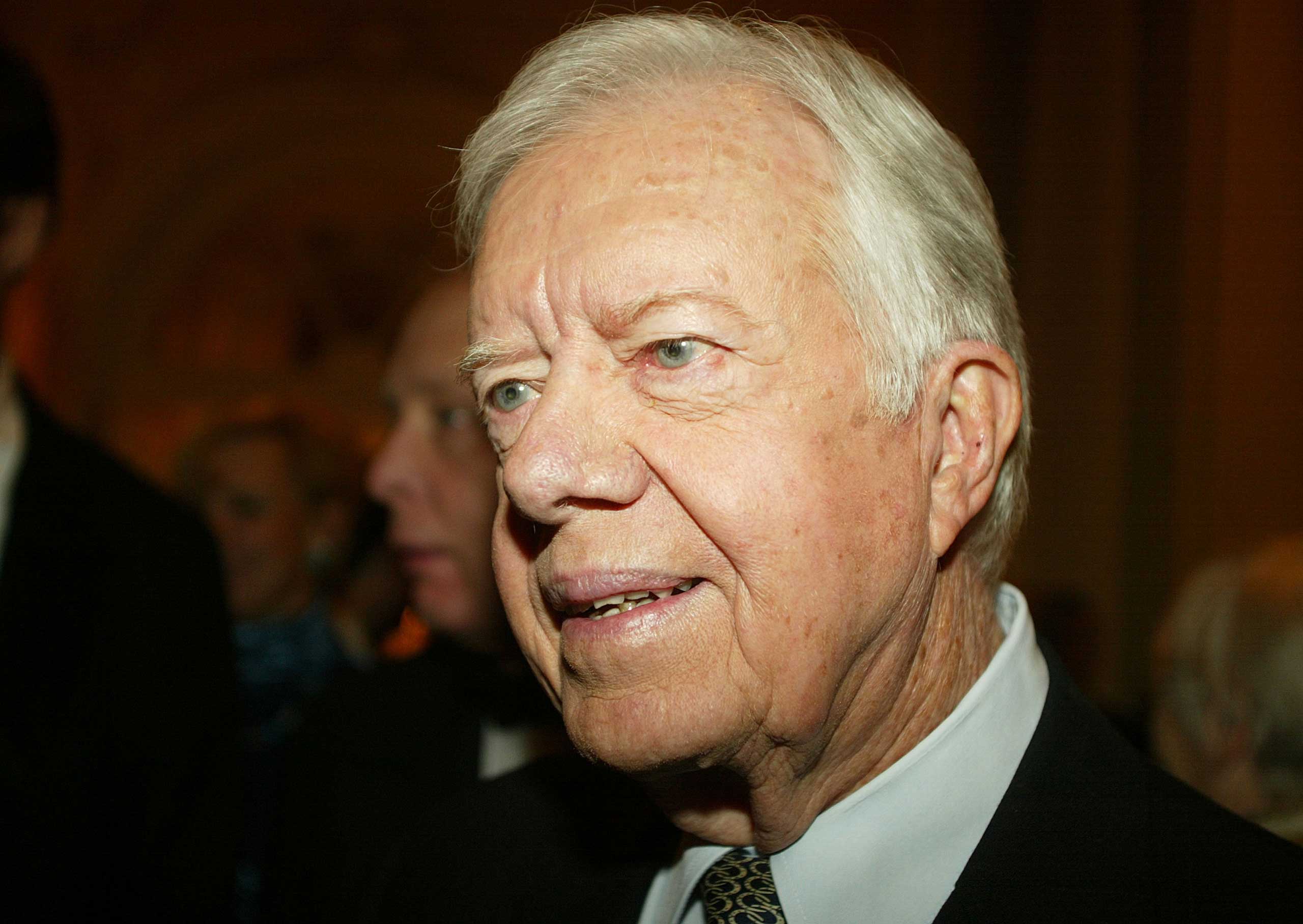 Jimmy Carter, 2002 For his decades of untiring effort to find peaceful solutions to international conflicts, to advance democracy and human rights, and to promote economic and social development