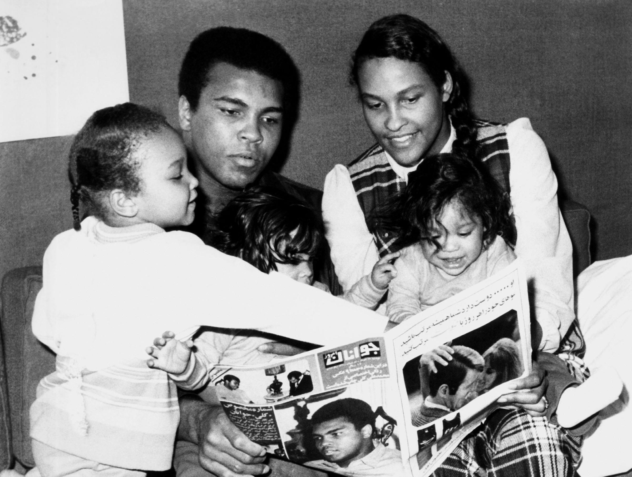 Muhammad Ali Belinda Boyd Maryum twins Jamillah Rasheda 1971