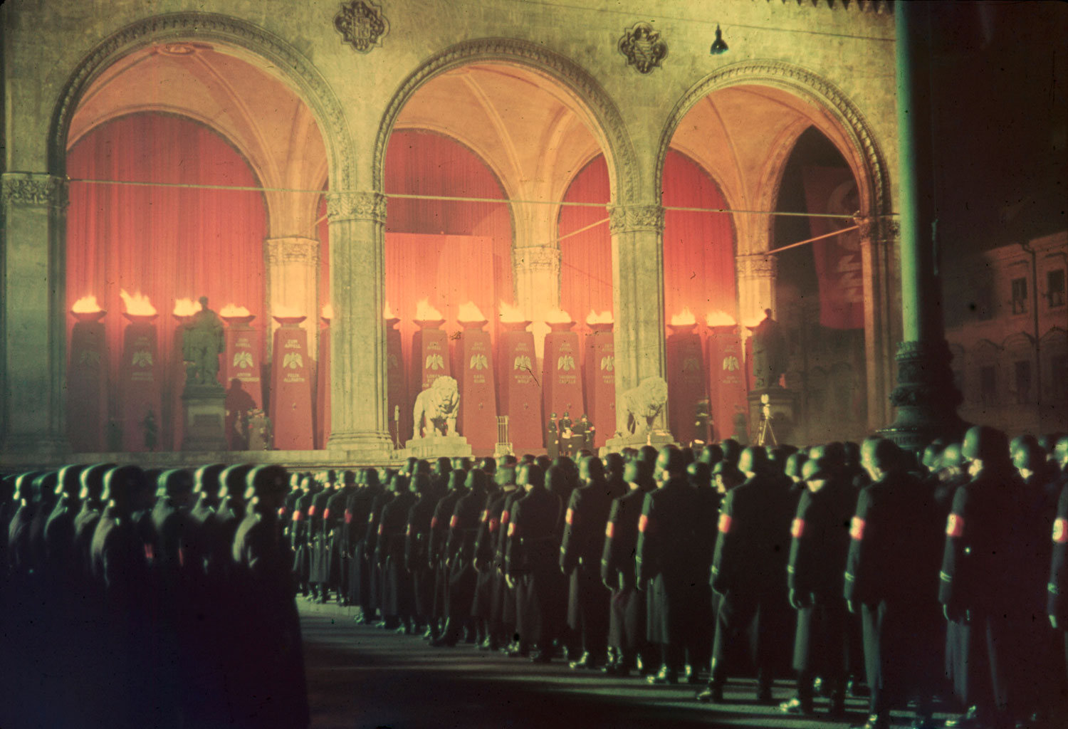 Annual midnight swearing-in of SS troops at Feldherrnhalle, Munich, 1938.