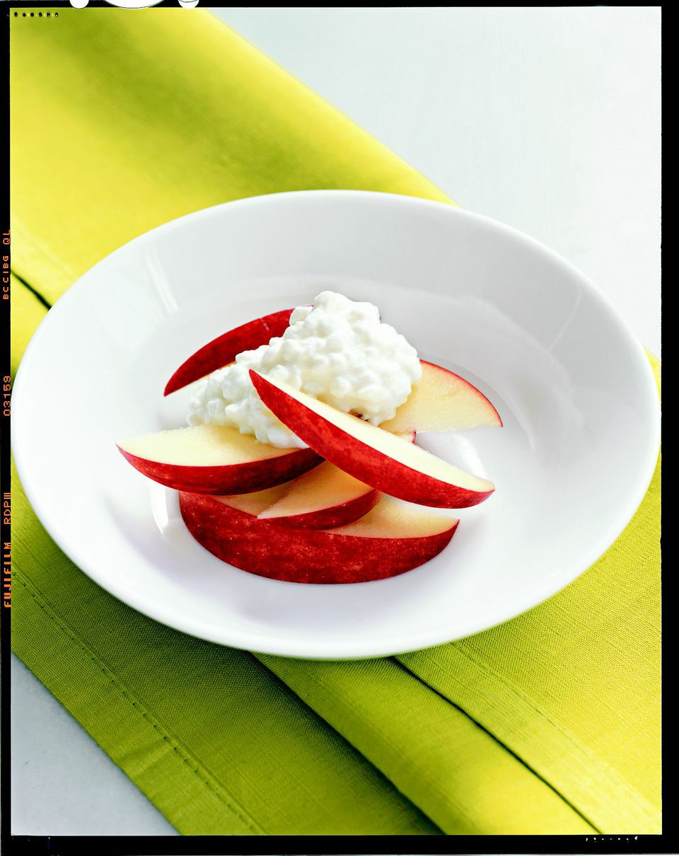 4. Cottage Cheese and Apples