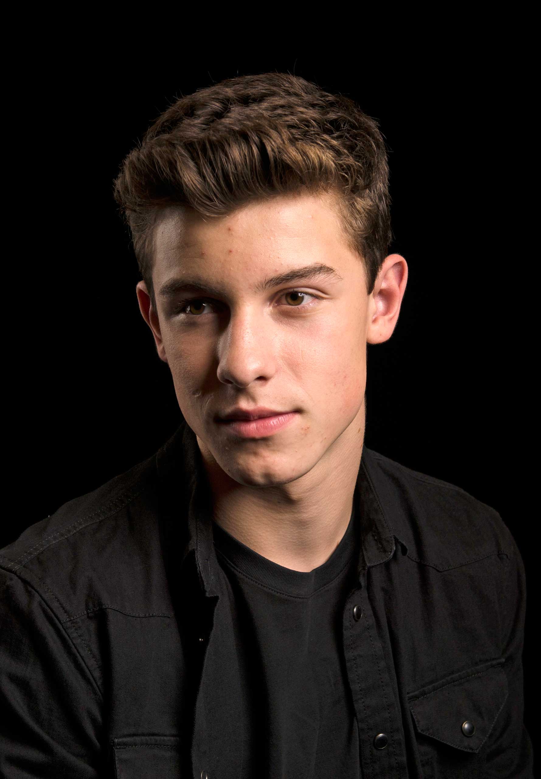 Canadian music artist Shawn Mendes poses for a portrait, on Wed., July 8, 2014 in New York. (Photo by Drew Gurian/Invision/AP)