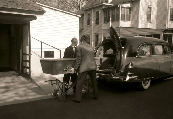 Albert Einstein's casket, moved for a short time from the Princeton Hospital to a funeral home, Princeton, New Jersey, April 1955.