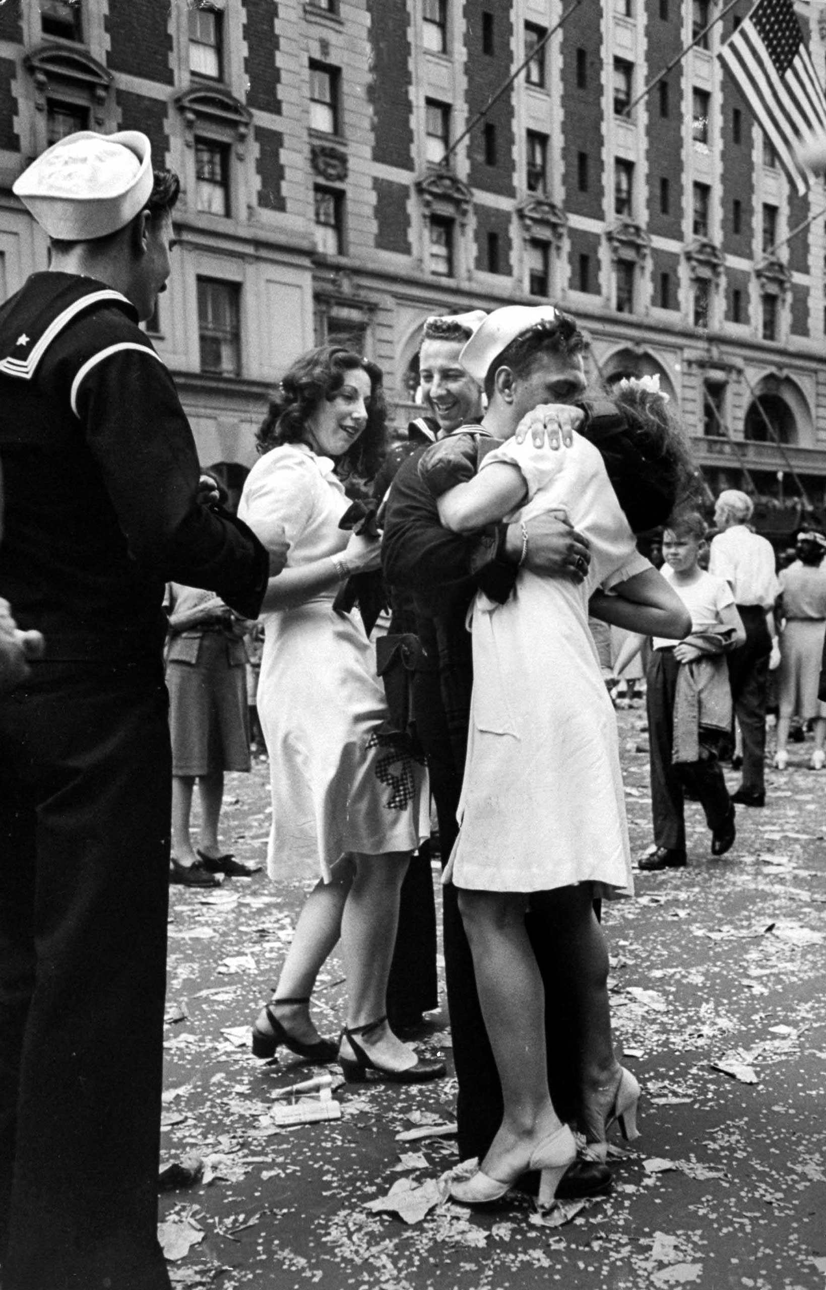 Not published in LIFE. V-J Day in New York City, August 14, 1945.