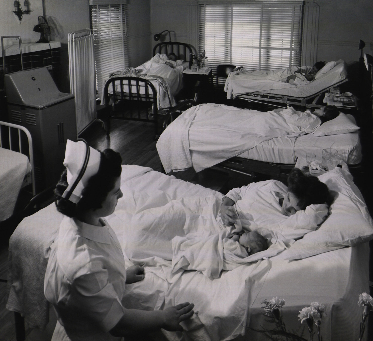 Not published in LIFE. Maternity ward, Kremmling, Colo., 1948.