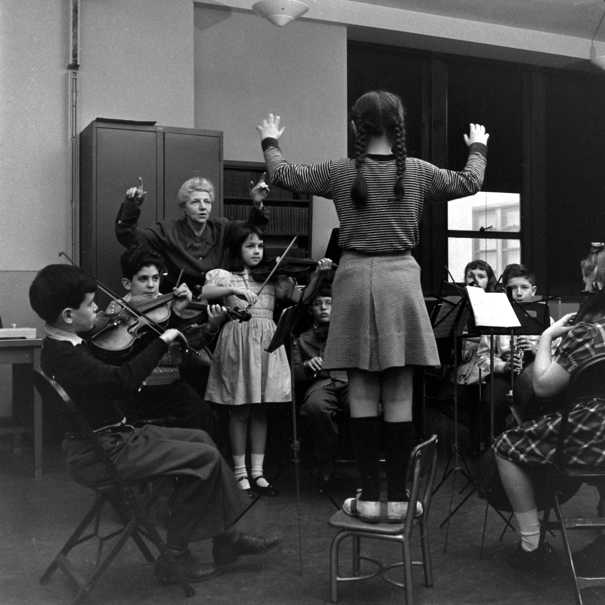 Photo from a public "genius school" for 3-to-11-year-olds at New York's Hunter College, 1948.