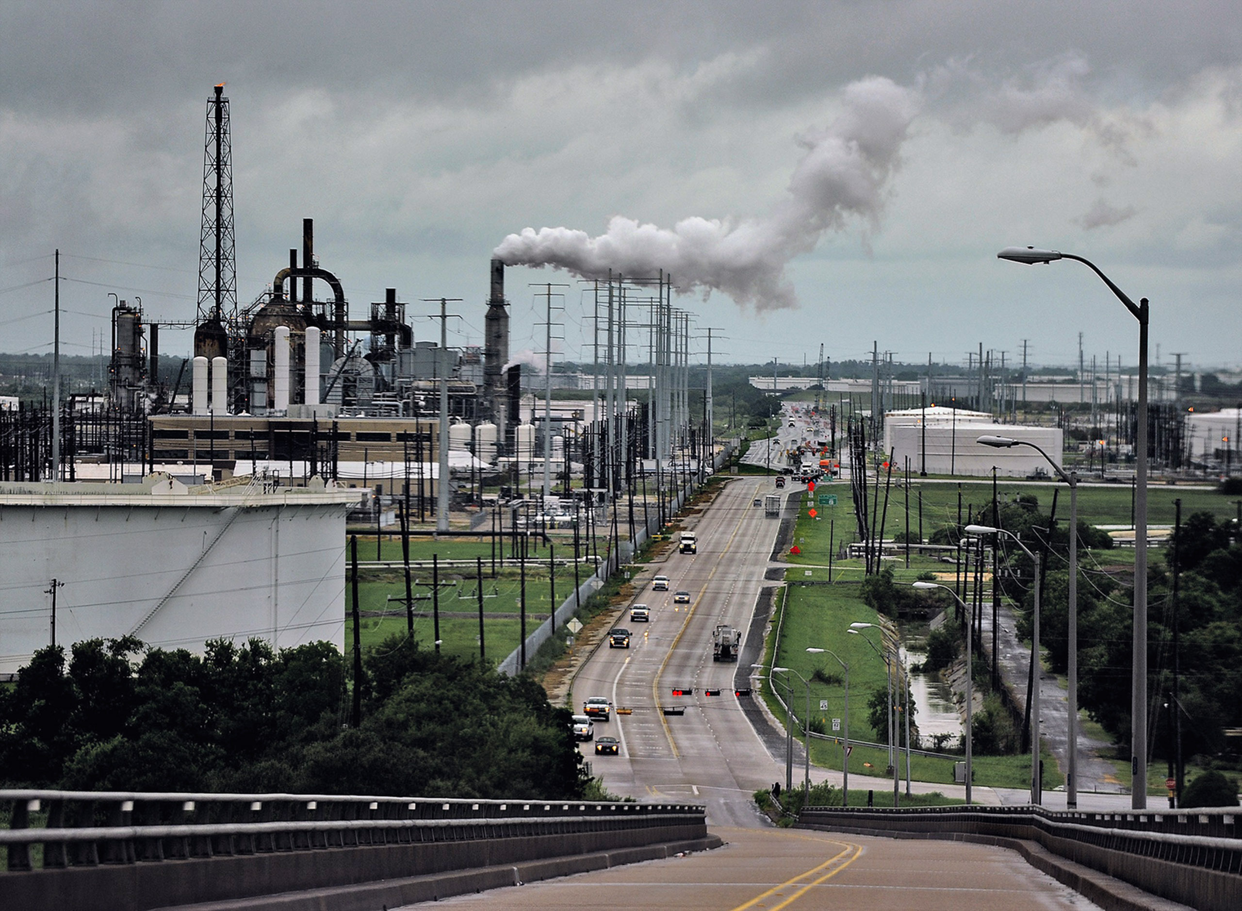 A refinery in Port Arthur, Texas, is ready for the Keystone pipeline. (Michael S. Williamson—Washington Post/Getty Images)