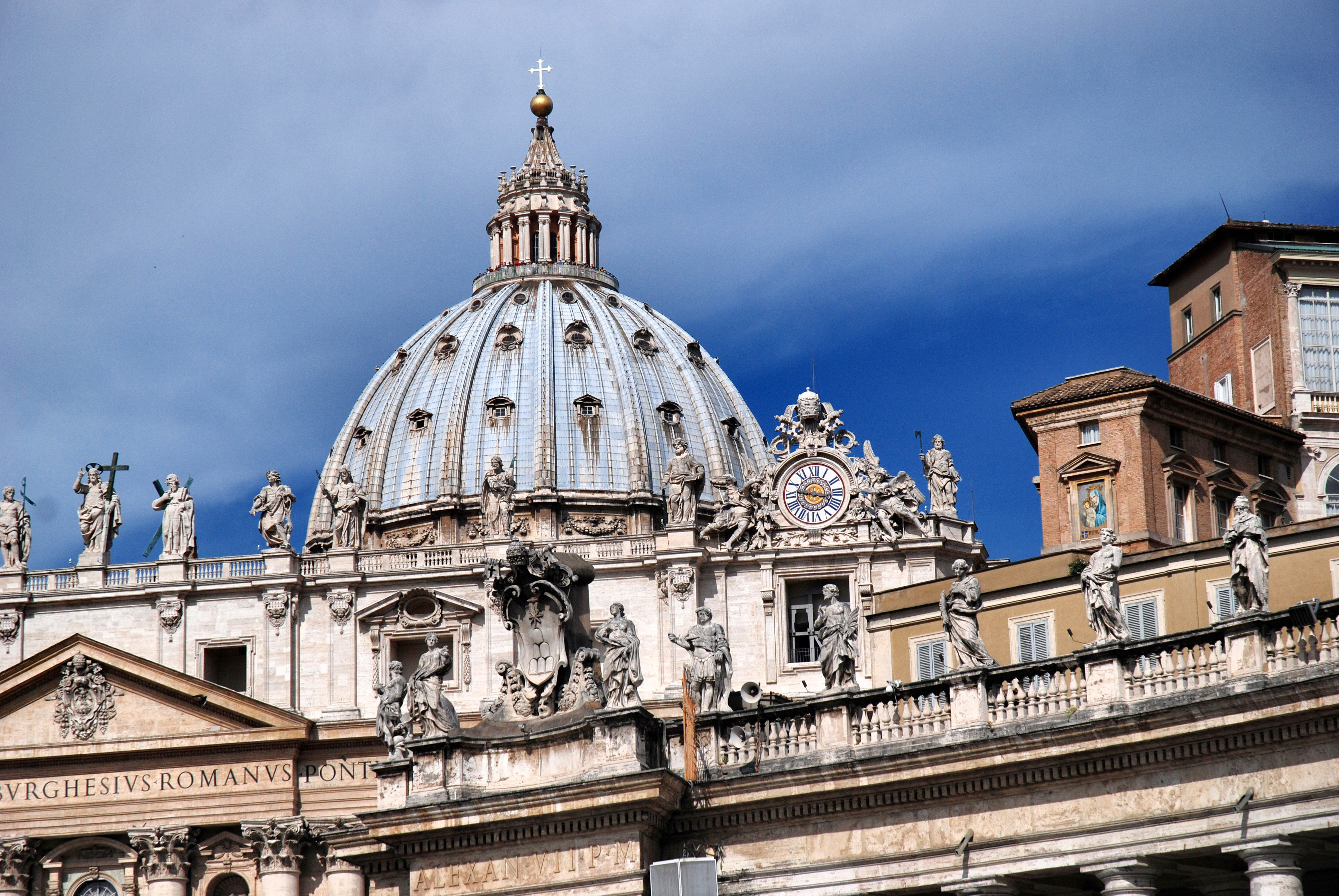 St. Peter's Basilica (CEZARY ZAREBSKI PHOTOGRPAHY—Getty Images/Flickr RF)