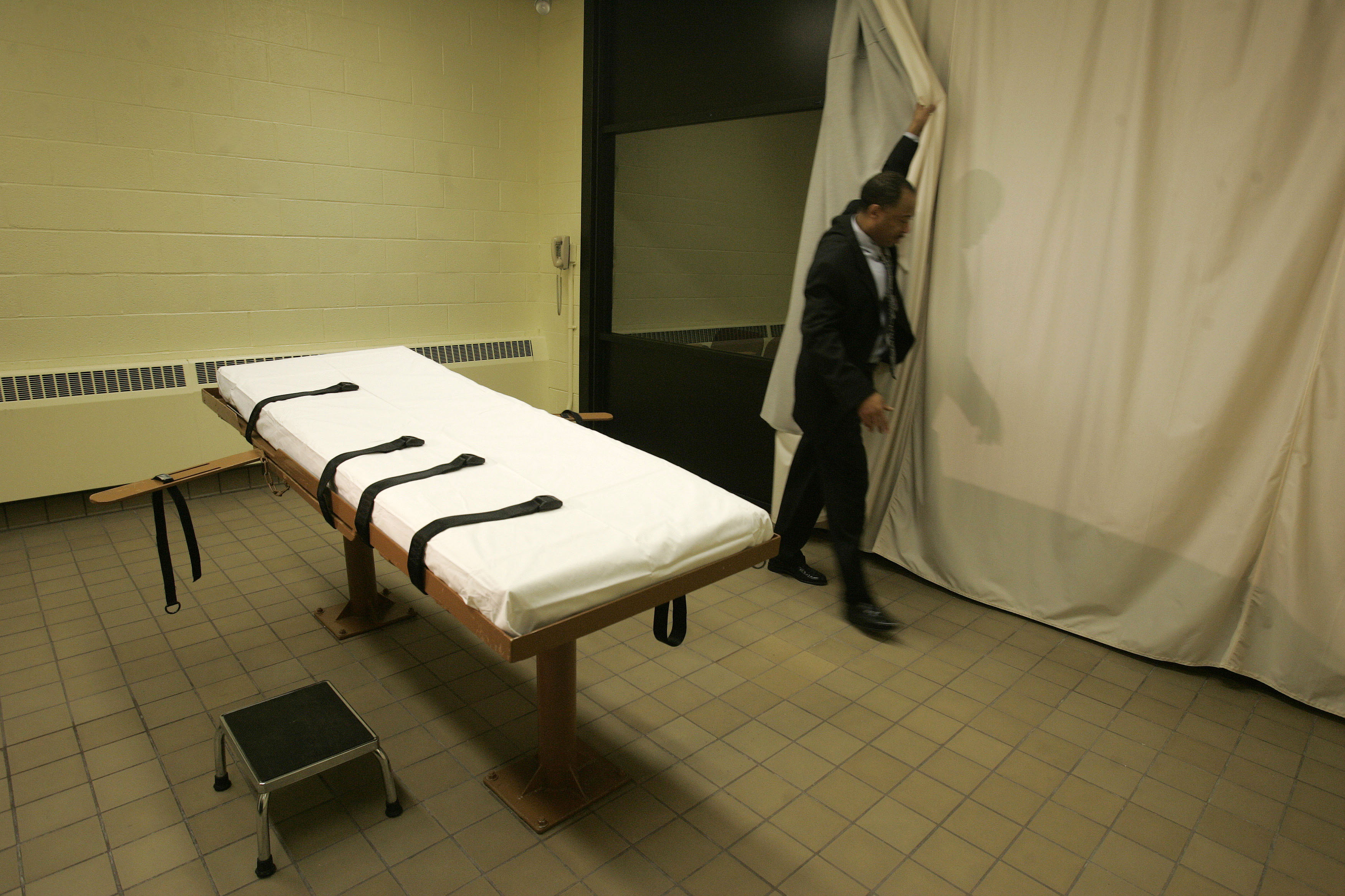 Ohio legislators are looking to shield the identity of drugmakers for lethal injections, which are performed in the execution chamber in the Southern Ohio Correctional Facility in Lucasville, Ohio. (Kiichiro Sato—Associated Press)