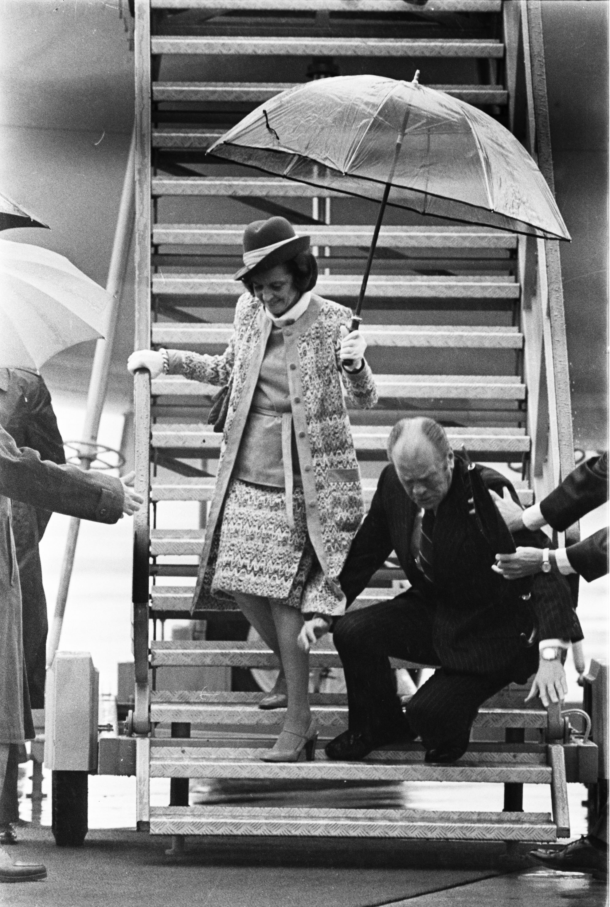 President Gerald Ford had a particularly amusing knee injury; apparently, it made him fall down. Or at least, that's what he claimed. While visiting Austria in 1975, the President's bum knee gave way and he tumbled down the Air Force One stairs. A few more falls (one was even up the stairs) combined with Chevy Chase's Saturday Night Live pratfall routine, earned the former University of Michigan football star a reputation as a bumbling klutz. Well, at least it's better than no reputation at all.
