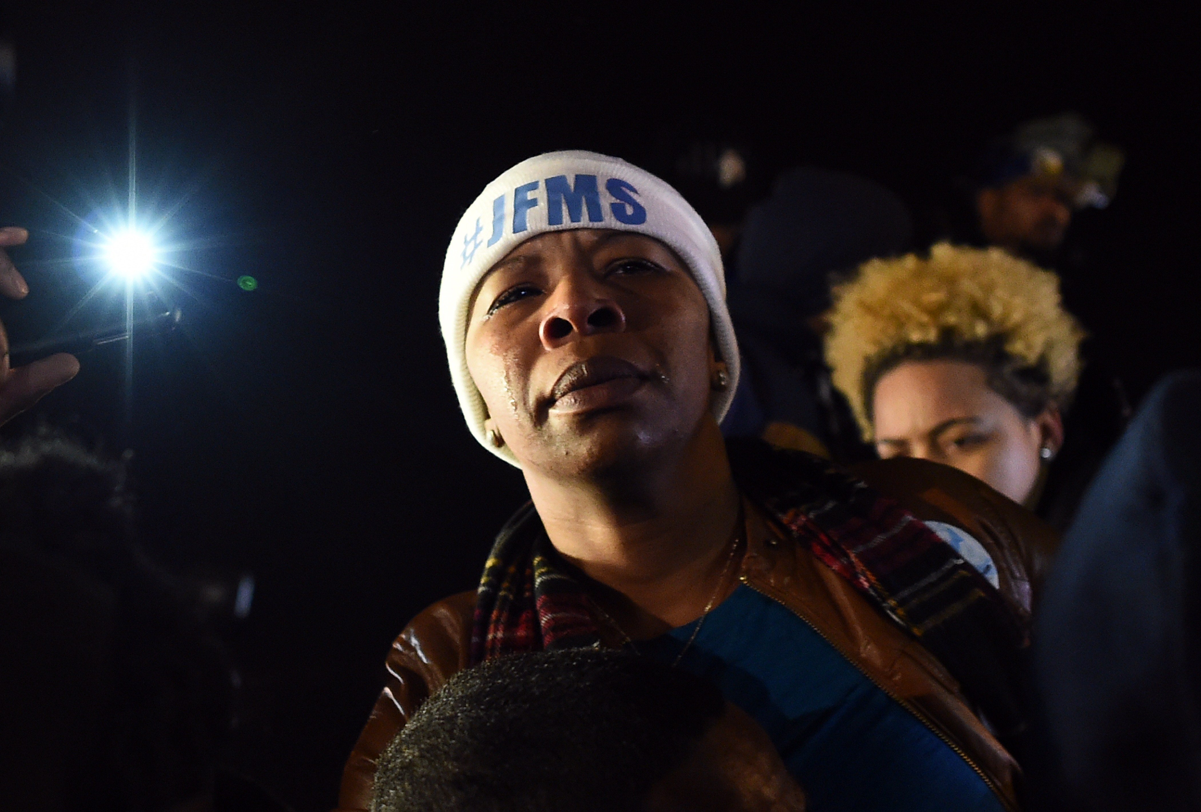 Michael Brown's mother Lesley McSpadden cries outside the police station in Ferguson, Mo. on Nov. 24, 2014 after hearing the grand jury decision on her son's fatal shooting. (Jewel Samad—AFP/Getty Images)