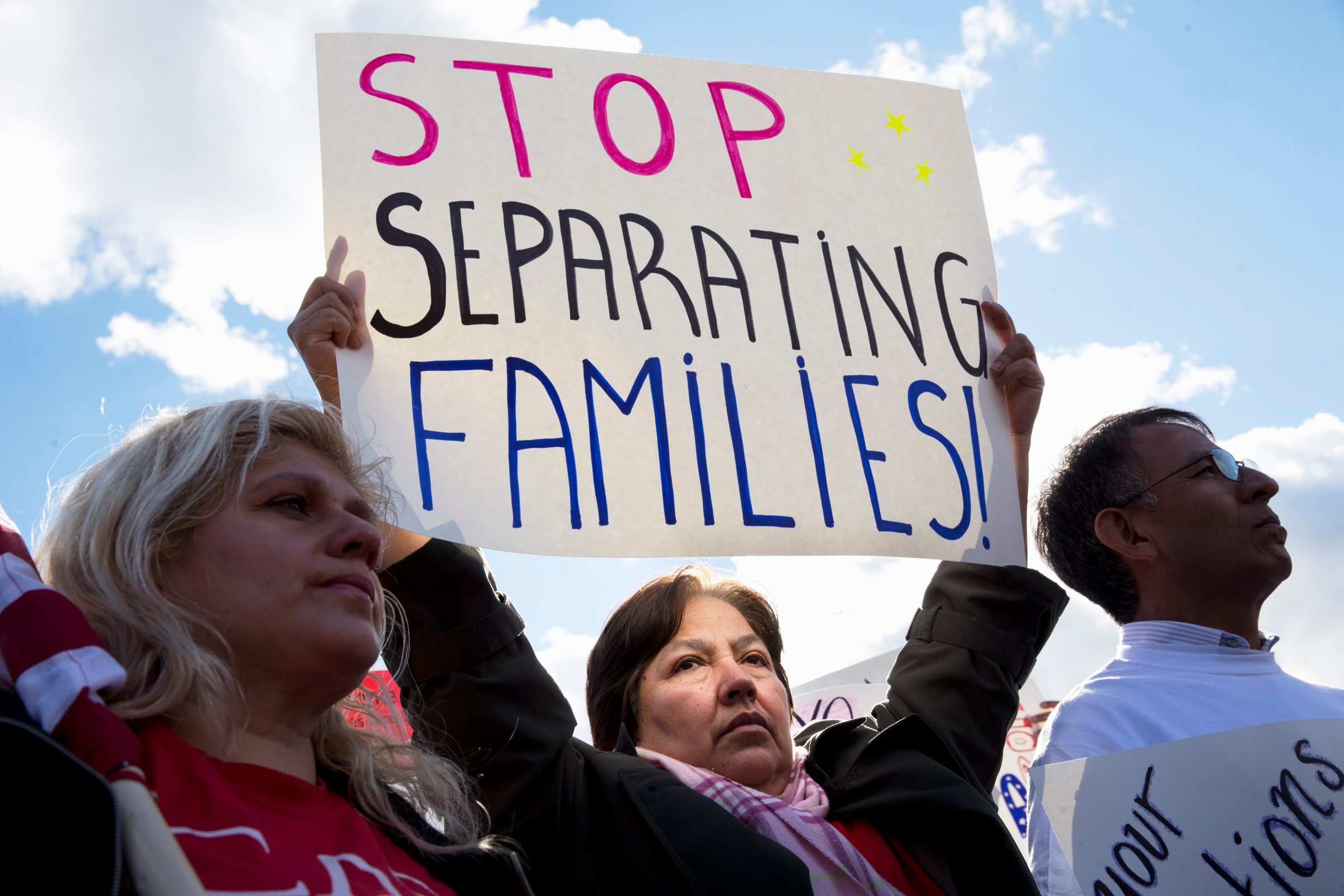 Sara Ramirez, of Gaithersberg, Md. rallies for comprehensive immigration reform outside the White House in Washington D.C. on Nov. 7, 2014.