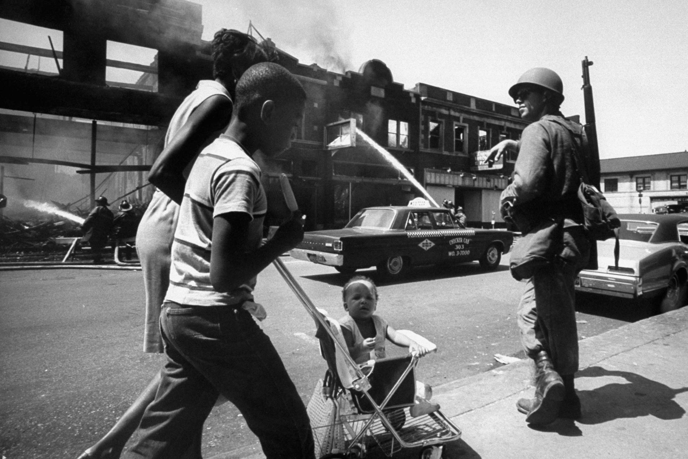 Detroit Burning: Photos From the 12th Street Riot, 1967
