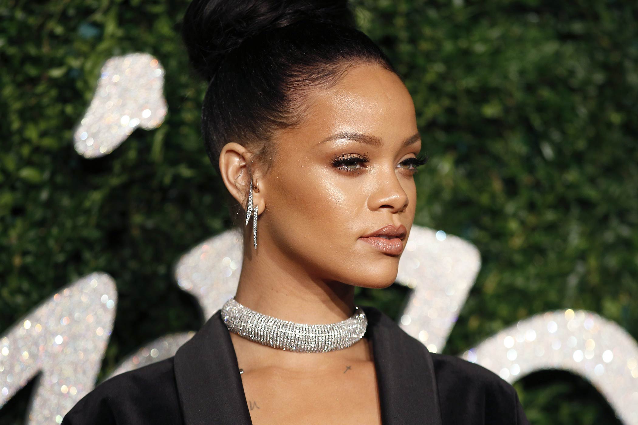 Rihanna arrives at the British Fashion Awards 2014 in London on Dec. 1, 2014. (Justin Tallis—AFP/Getty Images)