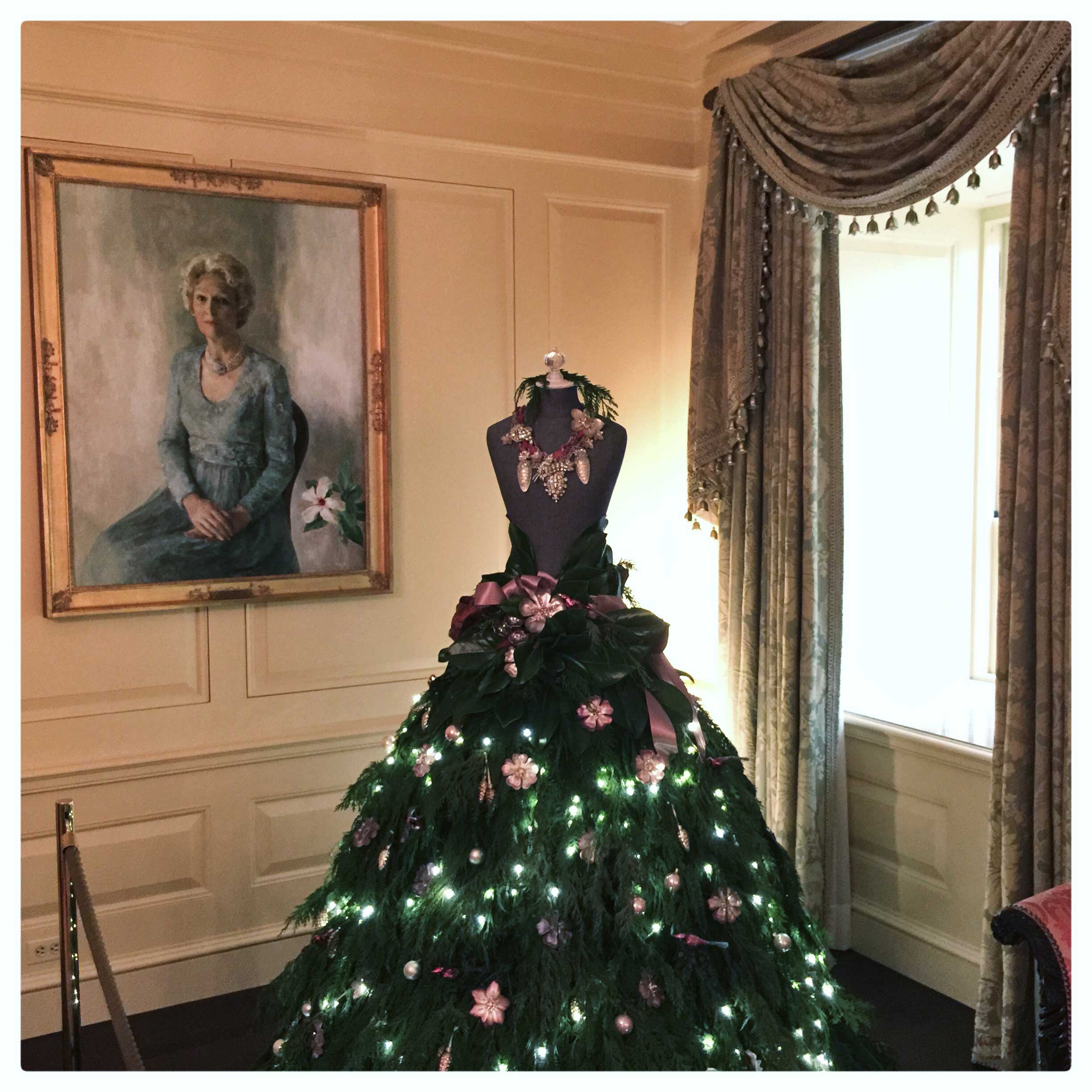 A dress mannequin in the shape of a Christmas tree in the Vermeil Room at the White House.