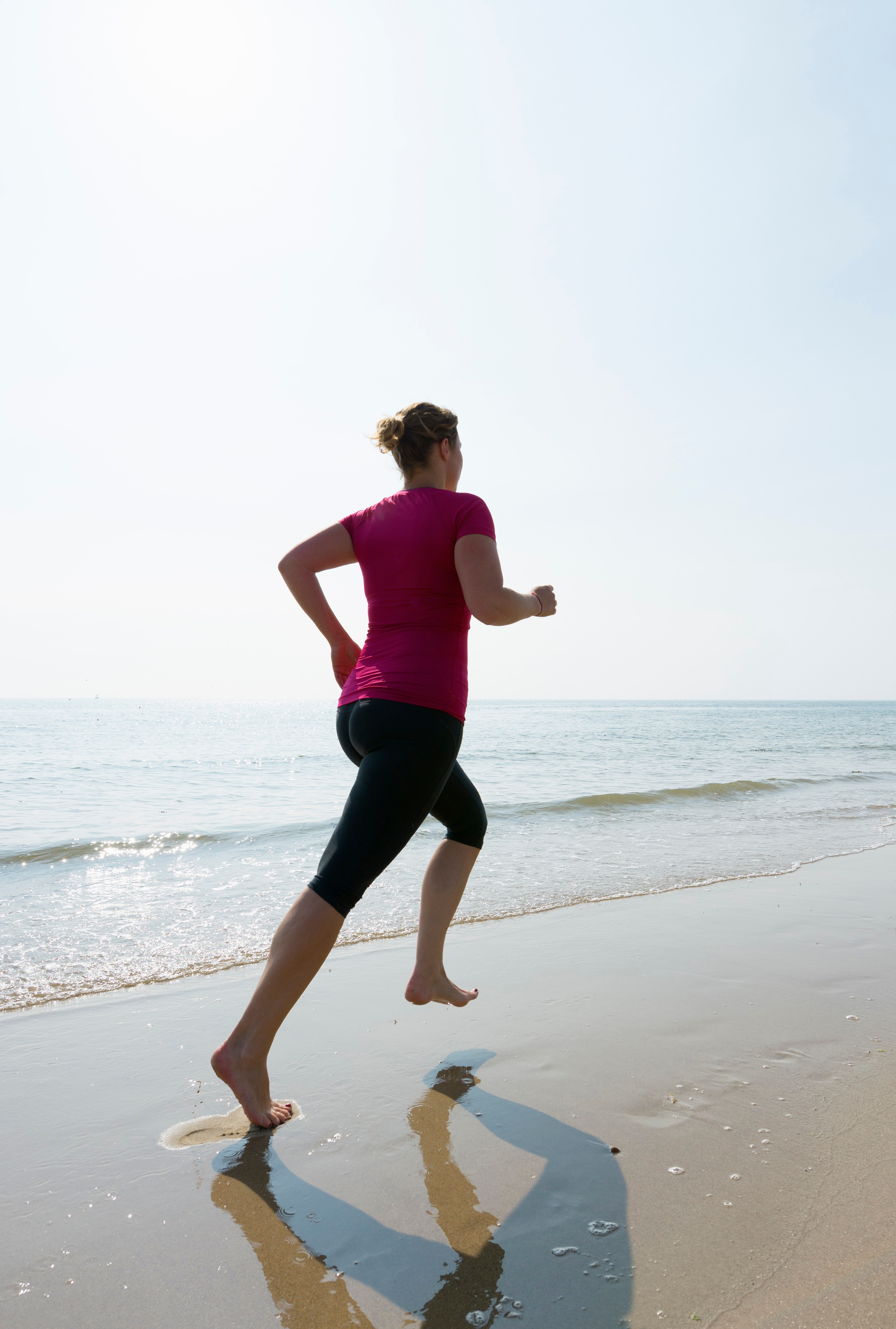 woman-running-beach