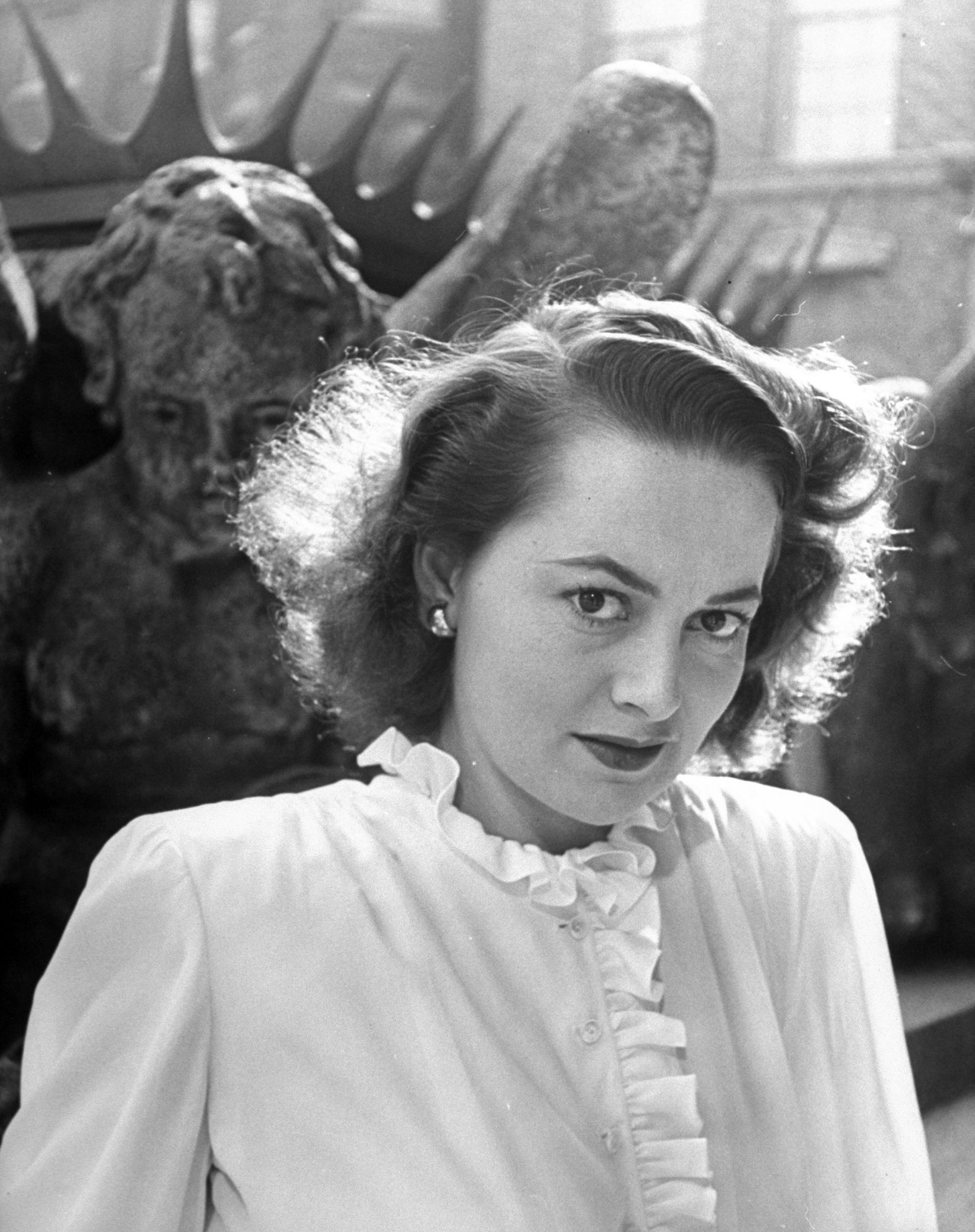 Olivia de Havilland in 1945