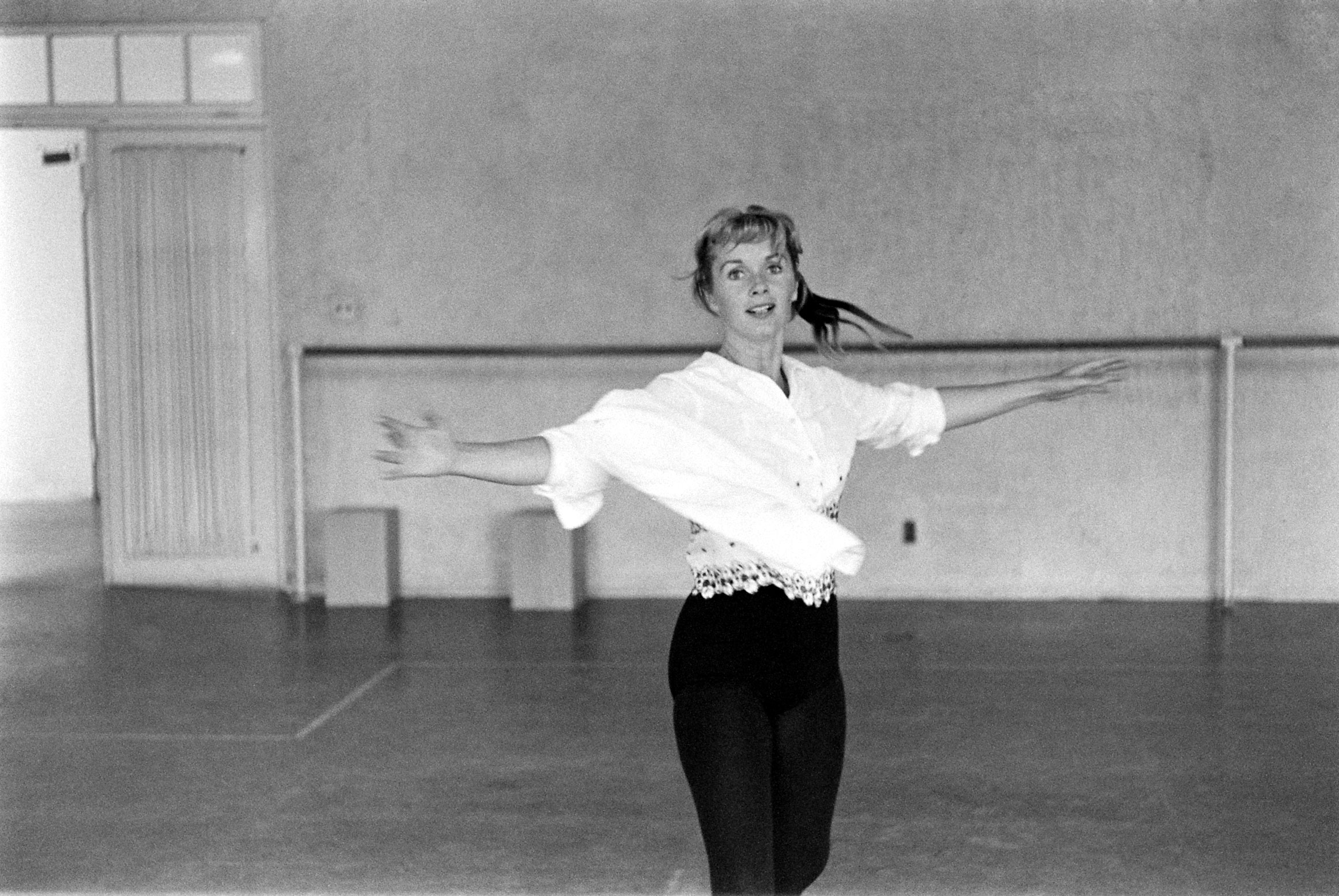 Debbie Reynolds dance rehearsals, 1960.