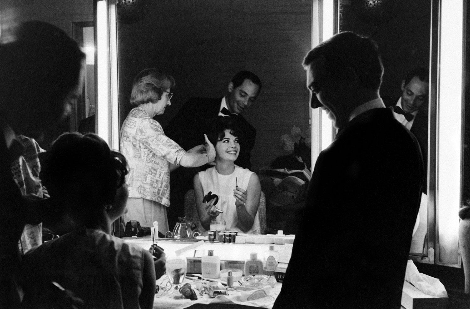 Natalie Wood gets ready for the Academy Awards in April 1962.