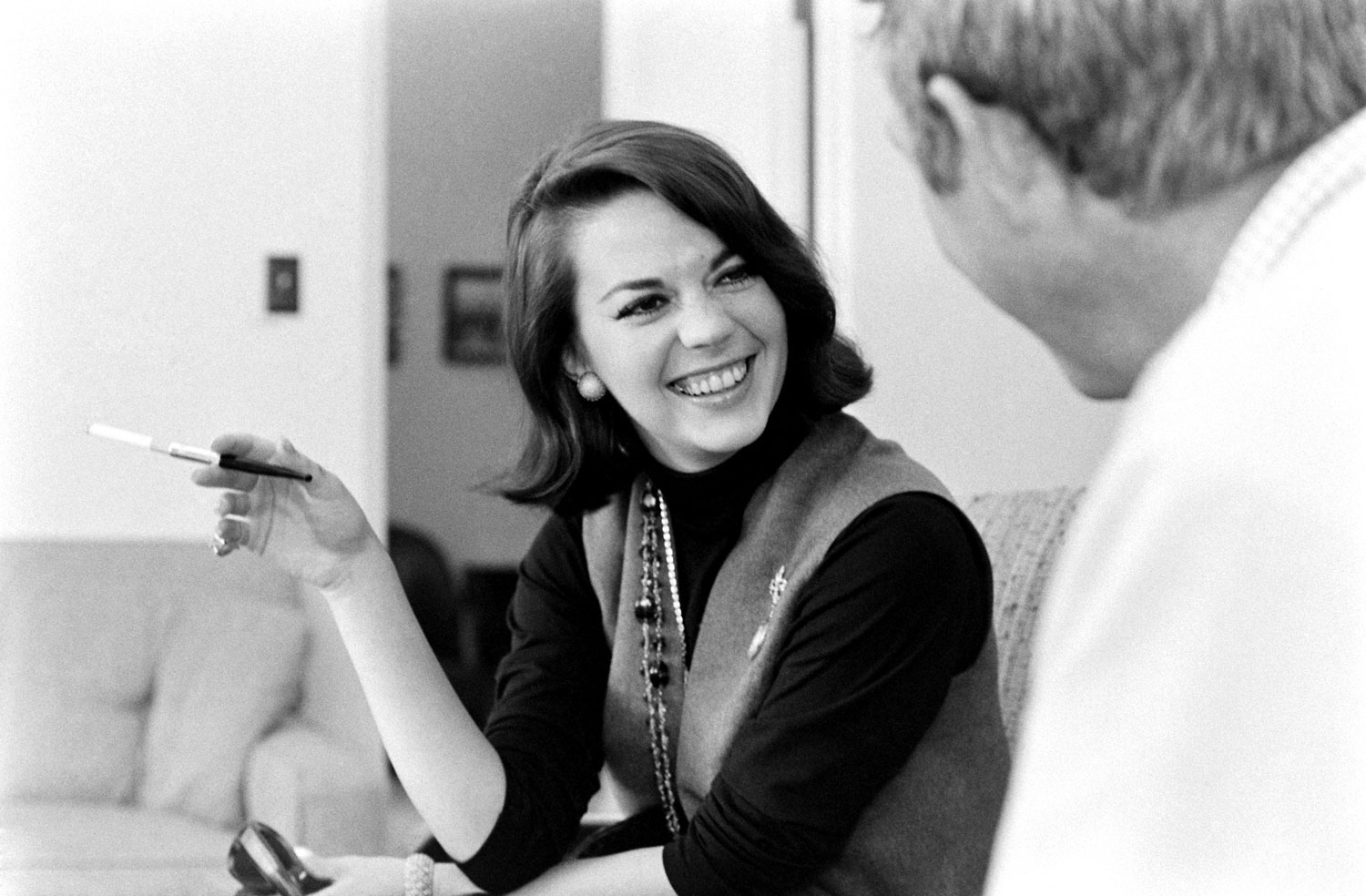 Natalie Wood and Steve McQueen meeting in 1963.