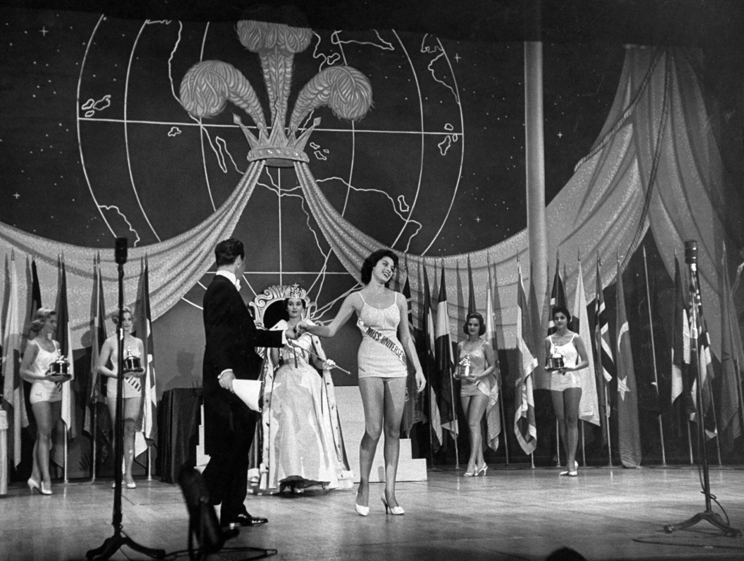 1957, Miss Universe