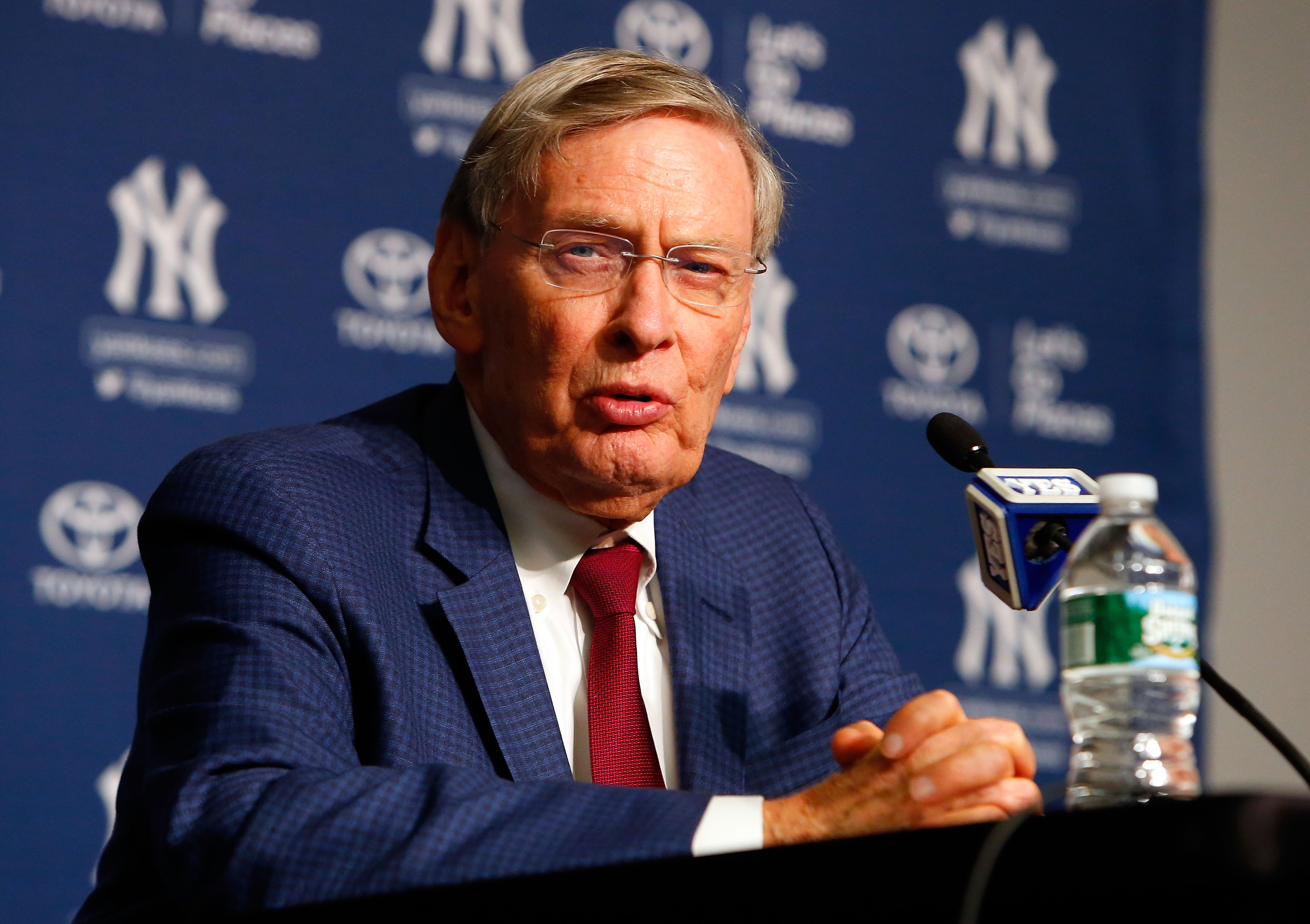 MLB Commissioner Bud Selig speaks to the media at Yankee Stadium on September 23, 2014. (Jim McIsaac—Getty Images)