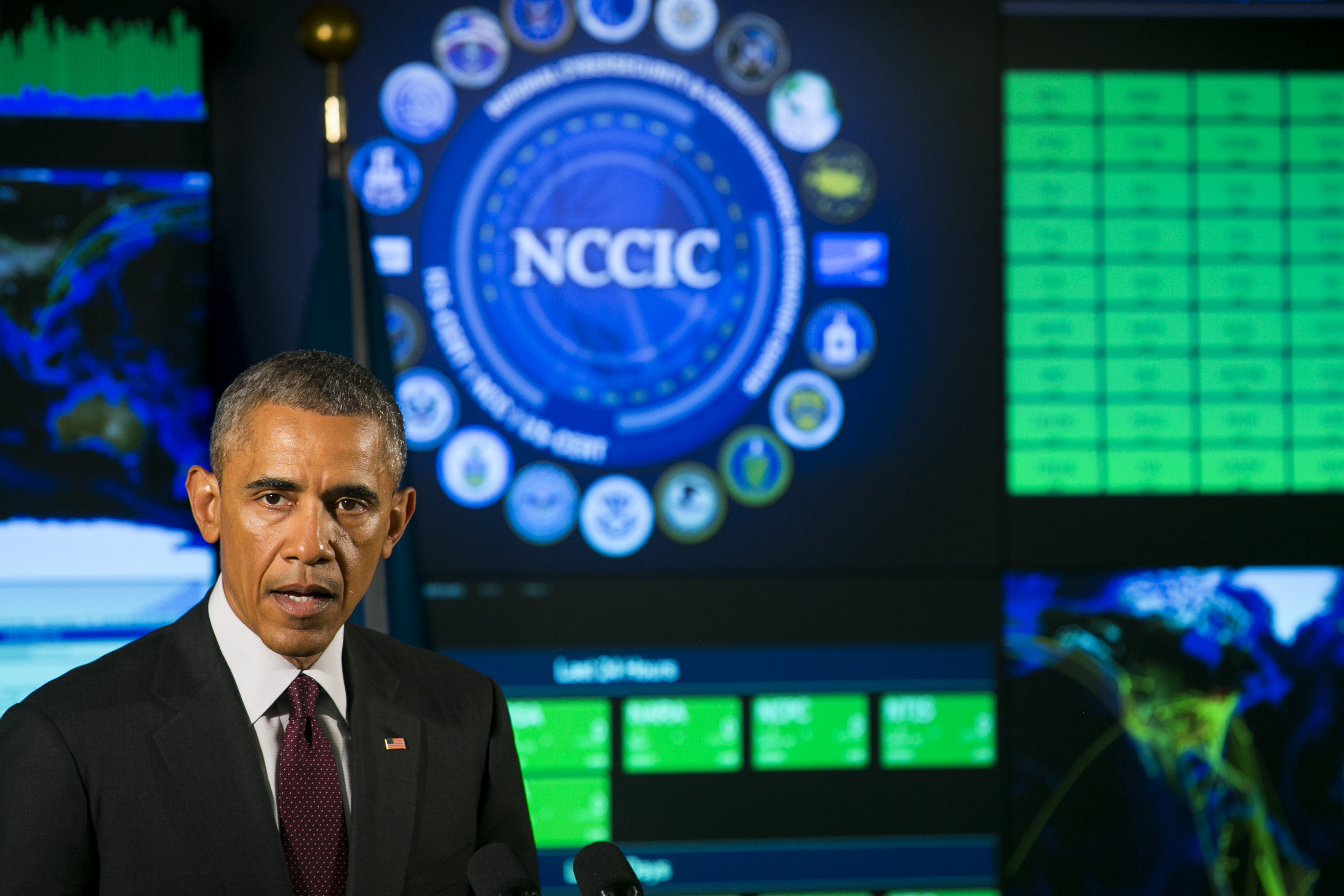 U.S. President Barack Obama delivers remarks at the National Cybersecurity and Communications Integration Center (NCCIC) on January 13, 2015 in Arlington, Virginia. (Getty Images)