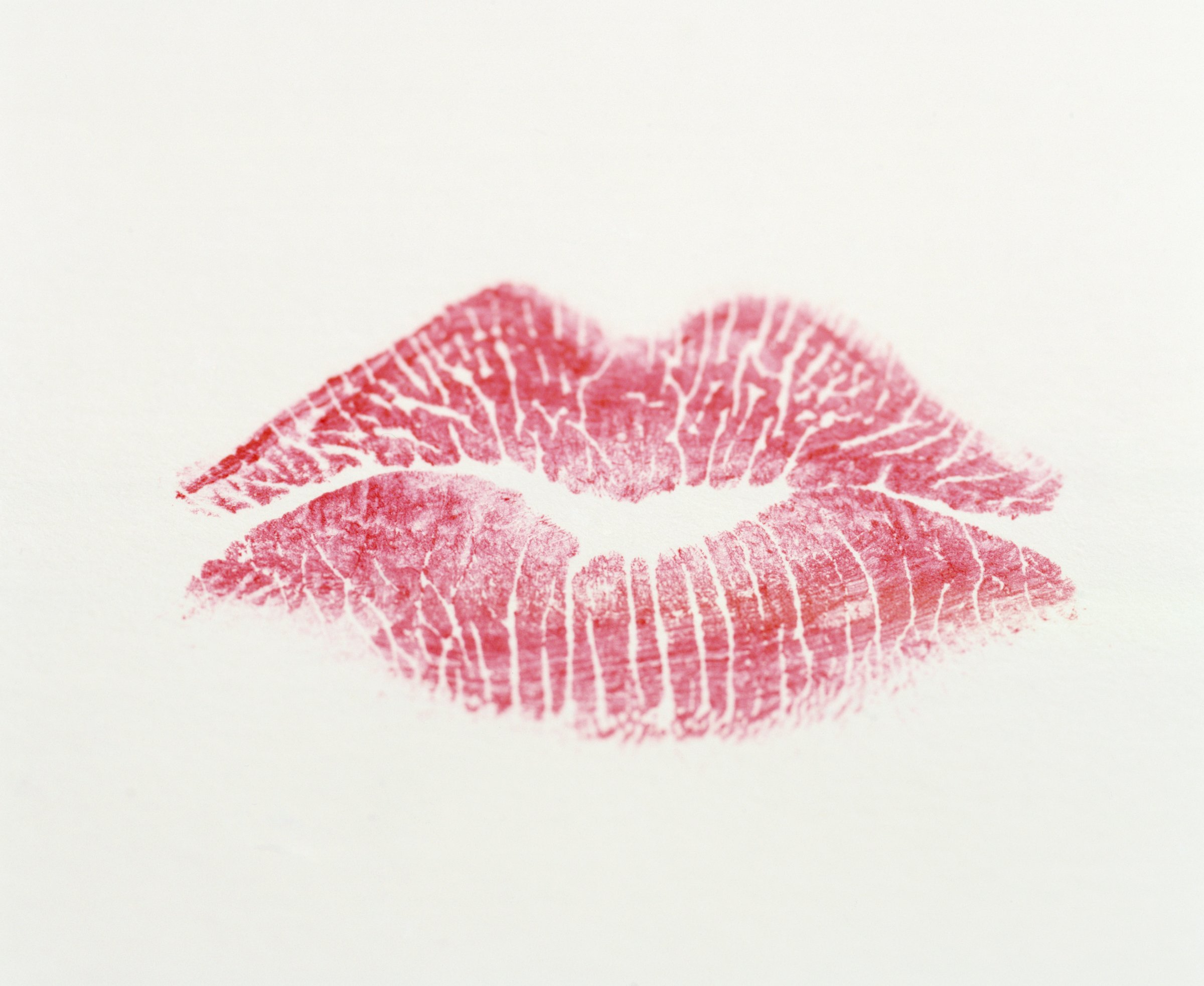 lipstick-kiss-mark