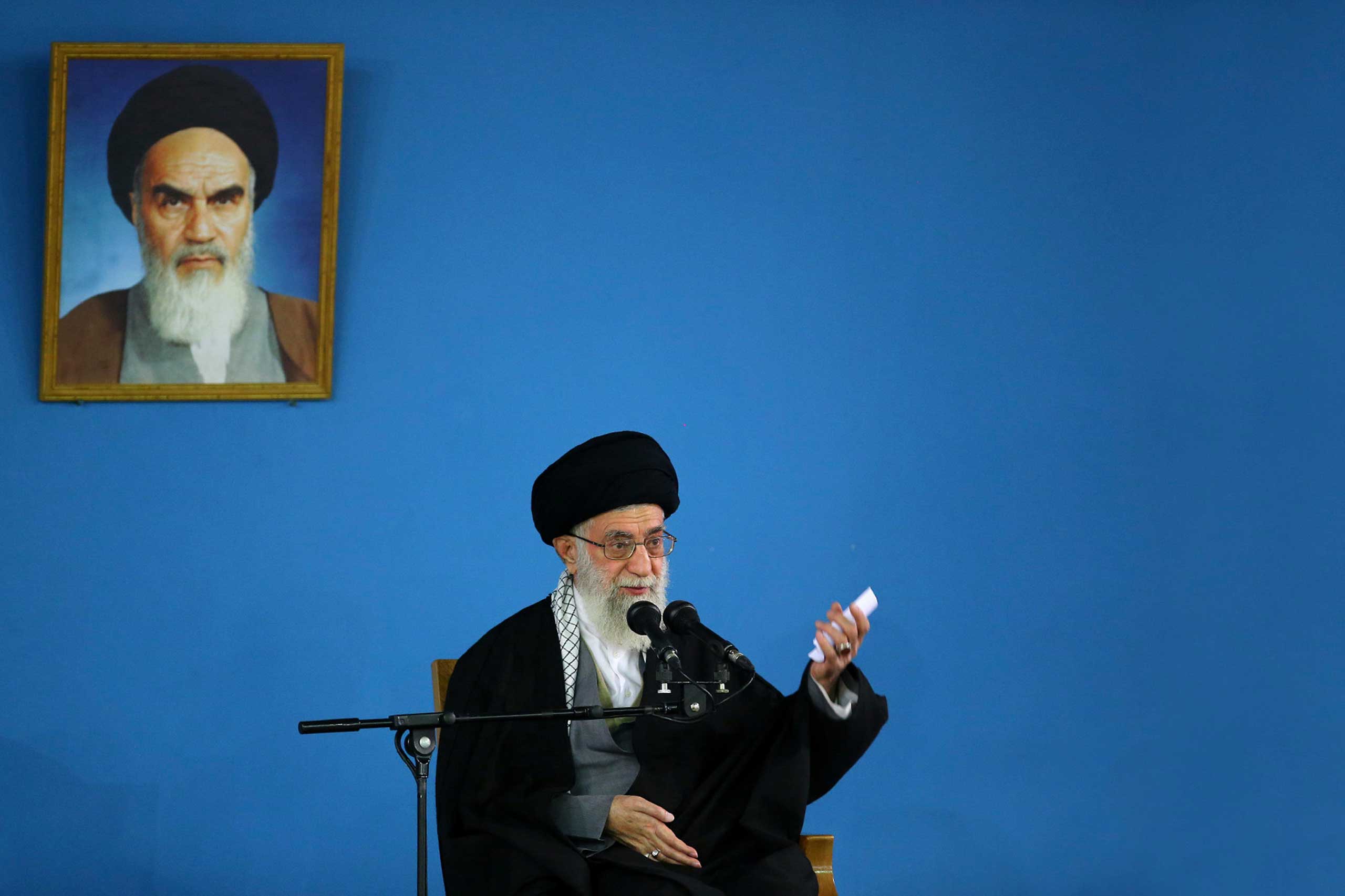 Supreme Leader Ayatollah Ali Khamenei speaks at a public gathering at his residence in Tehran,  Jan. 7, 2015. (AP)