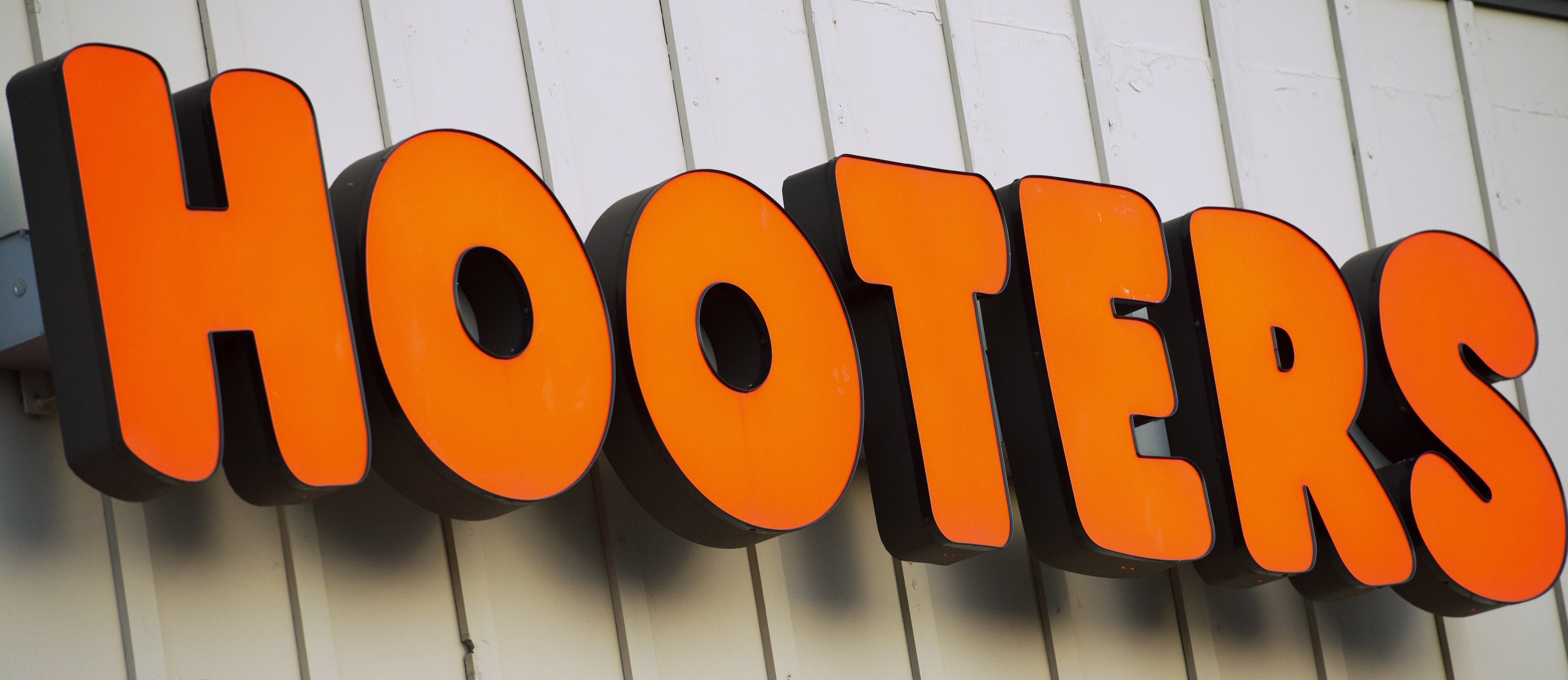 Hooters restaurant in Chantilly, Virginia on Jan. 2, 2015. (PAUL J. RICHARDS—AFP/Getty Images)