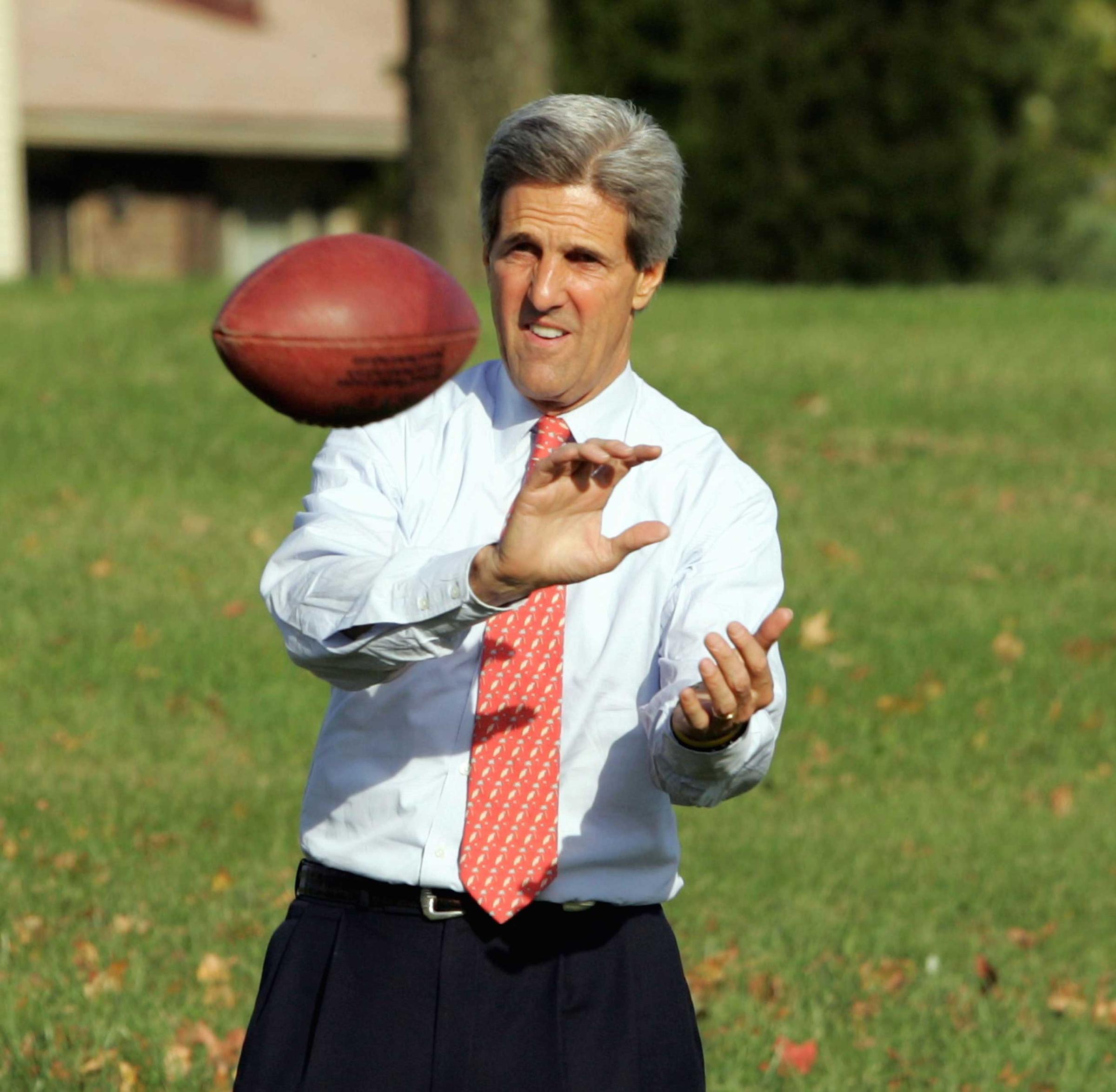 John Kerry Campaigns In Ohio
