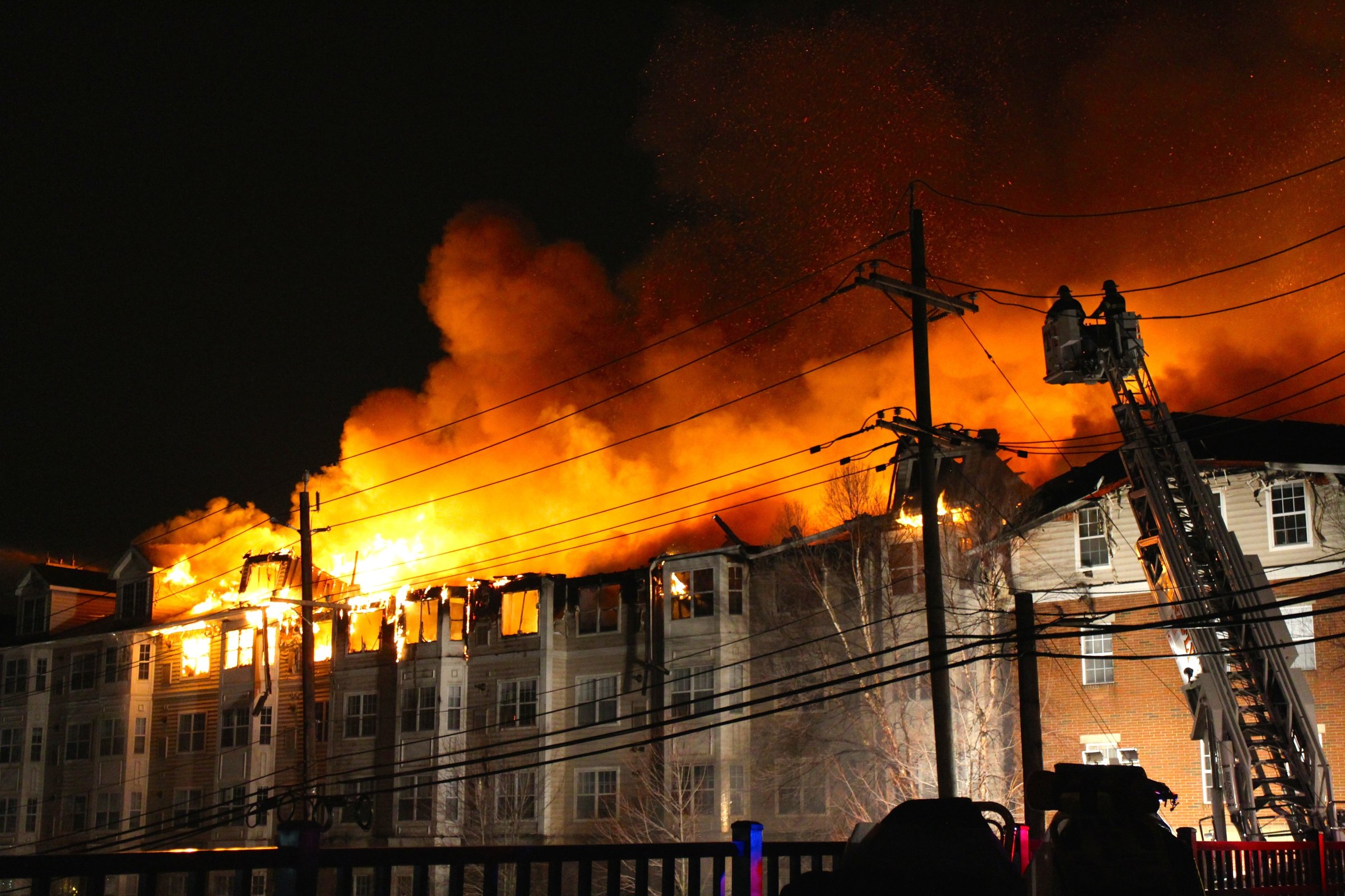 Massive fire at apartment complex in New Jersey