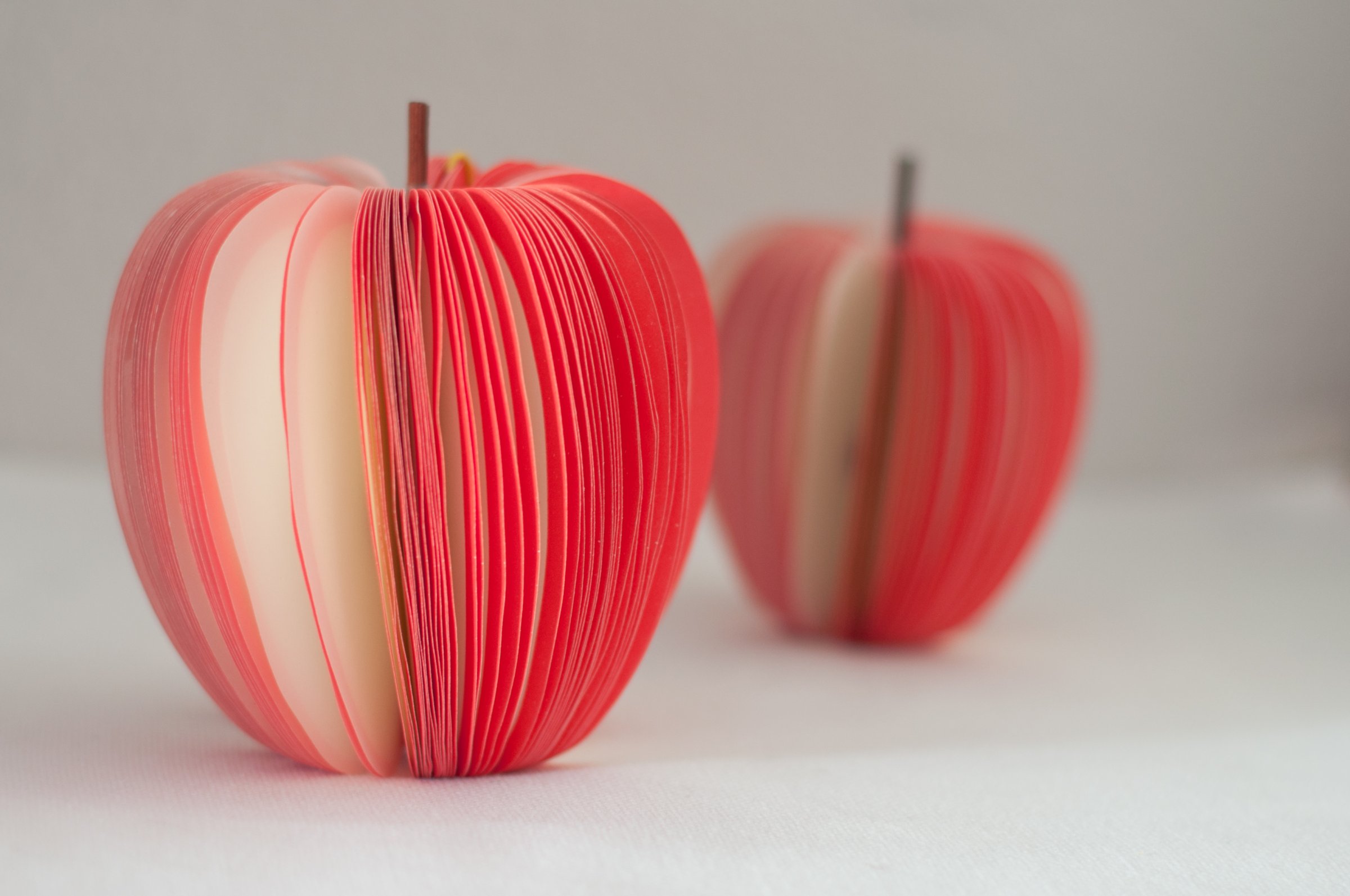 paper-apples