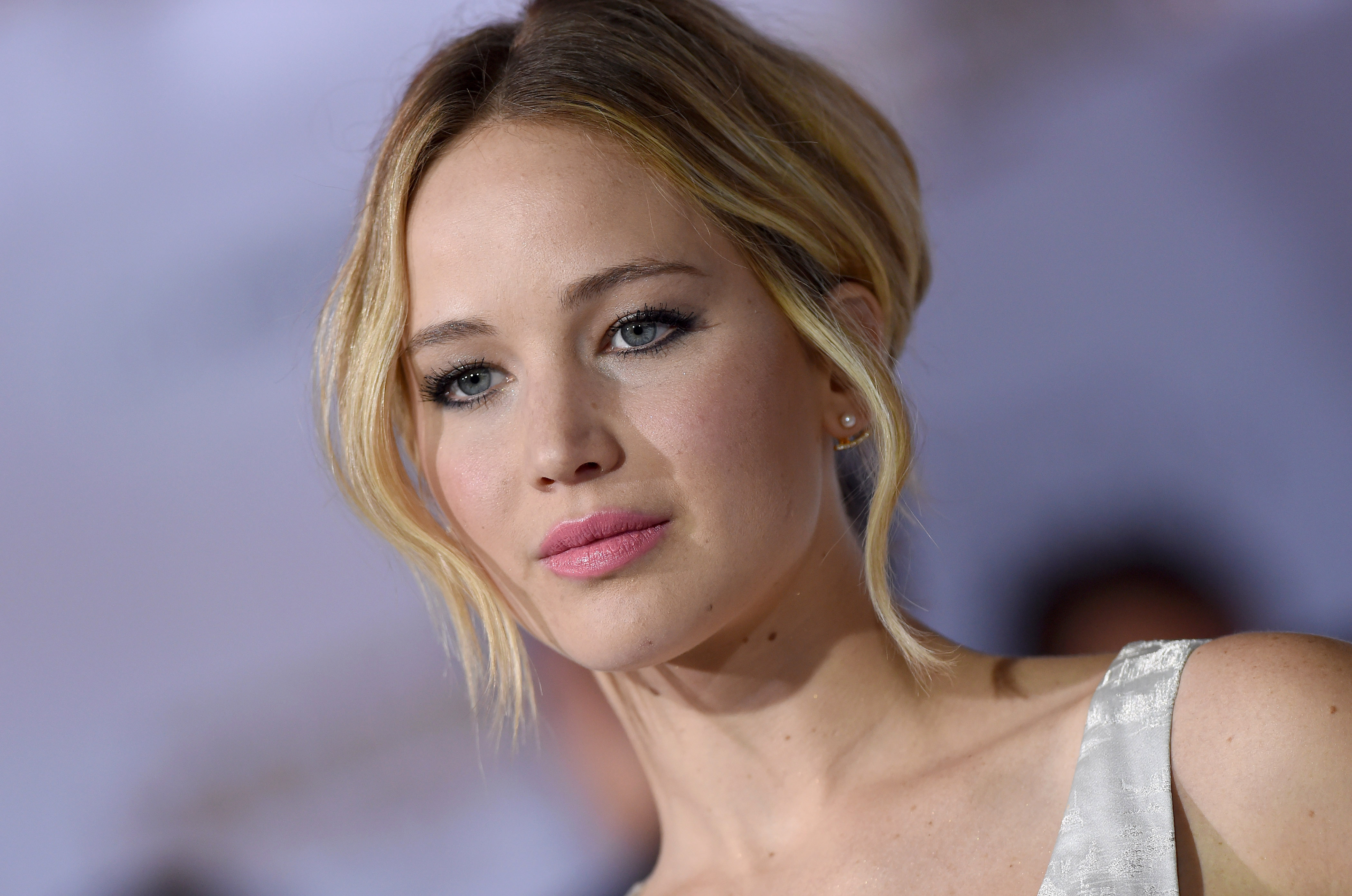 Actress Jennifer Lawrence at the Los Angeles premiere of <i>The Hunger Games: Mockingjay - Part 1</i>   on November 17, 2014 in Los Angeles, California.  (Photo by Axelle/Bauer-Griffin/FilmMagic)
