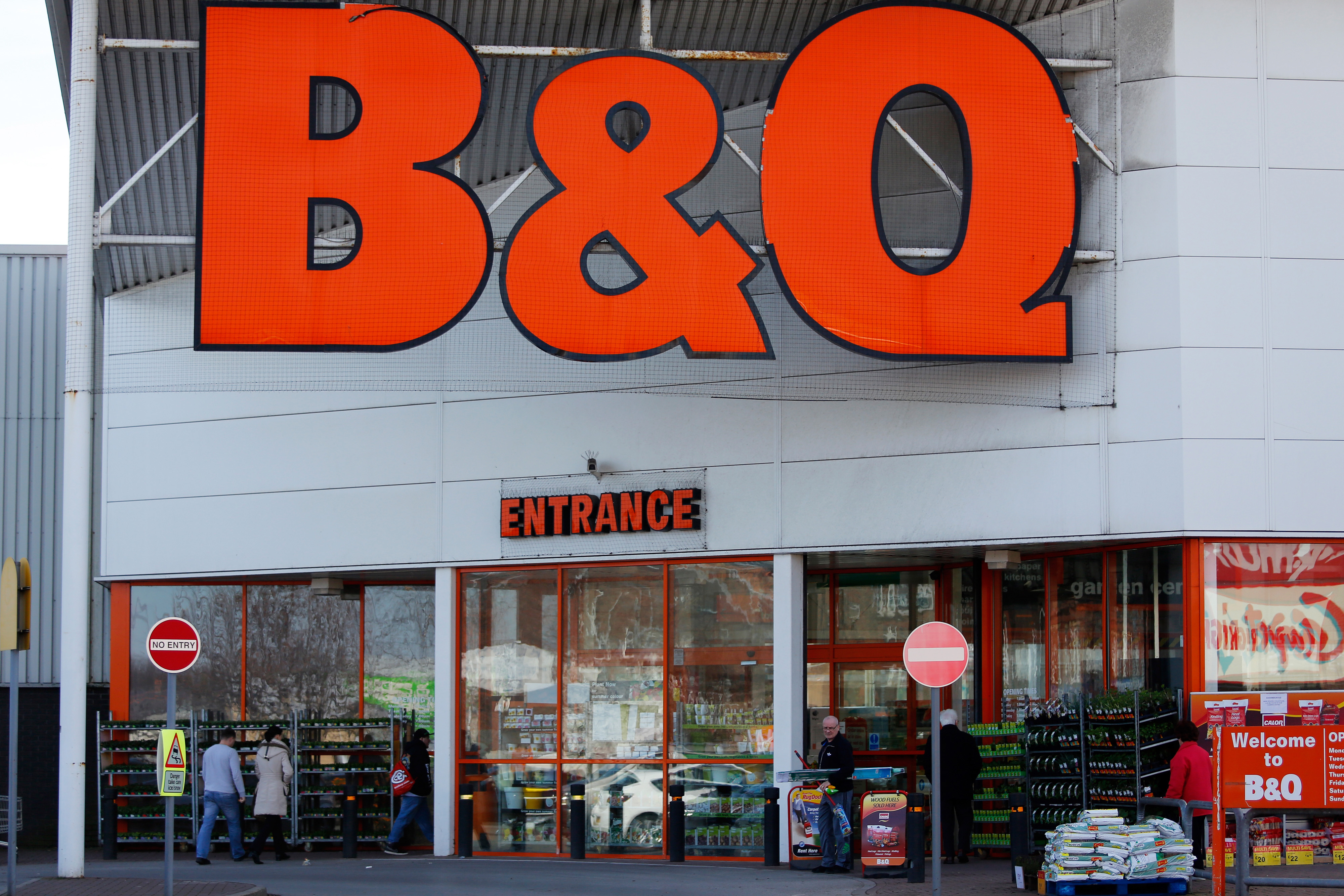 A B&amp;Q home-improvement store in Altrincham, England, on March 24, 2014 (Bloomberg/Getty Images)