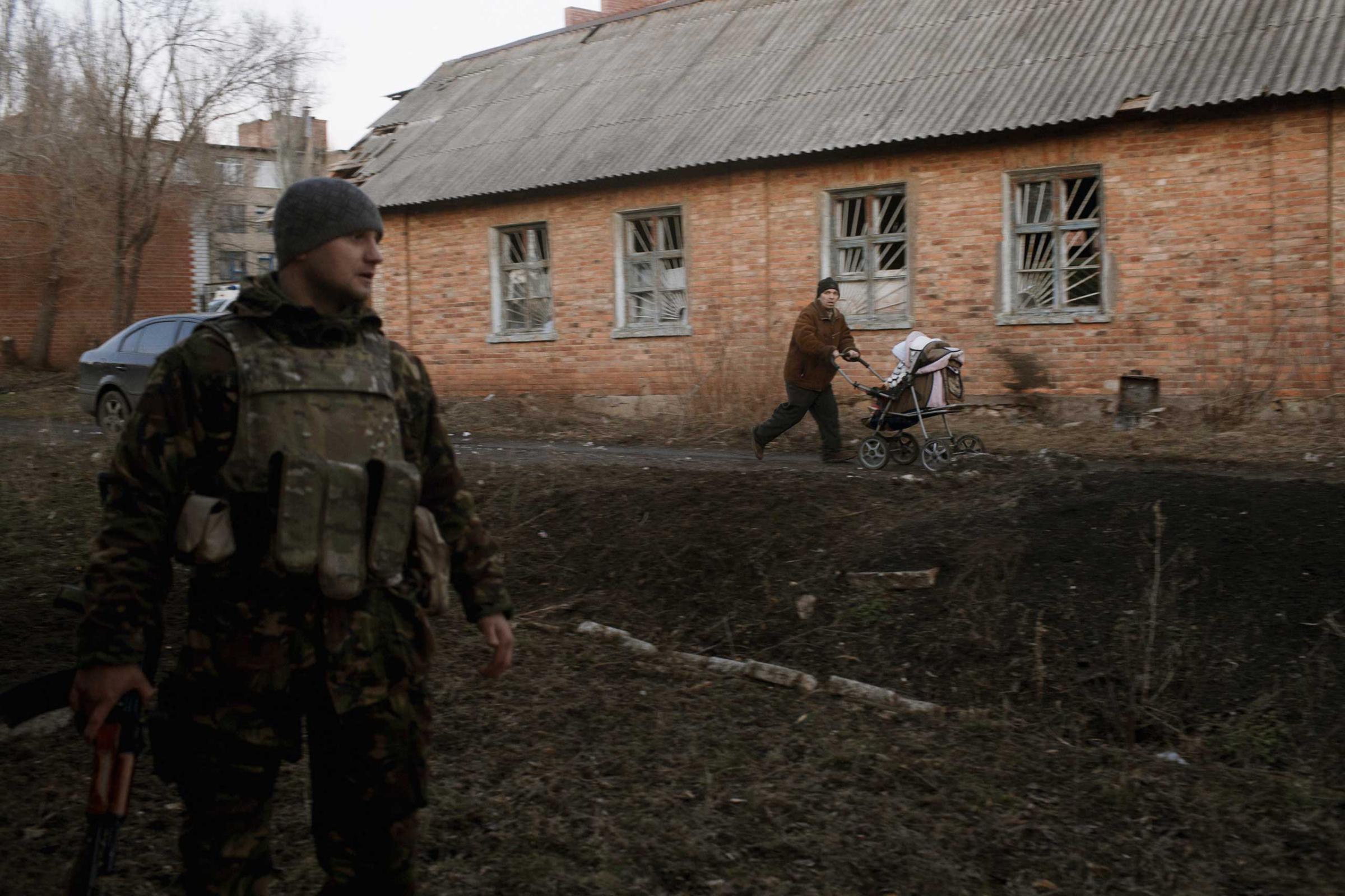Shelling in Artemivsk, Ukraine